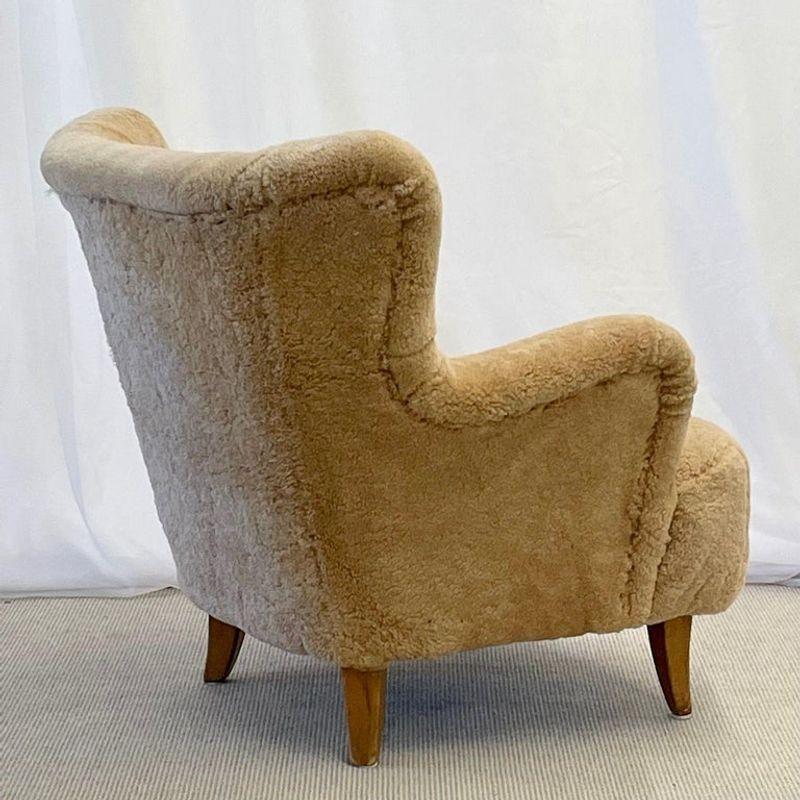 Finnish Designer, Sheepskin Lounge Chair, Lacquered Wood, Shearling, 1940s In Good Condition In Stamford, CT