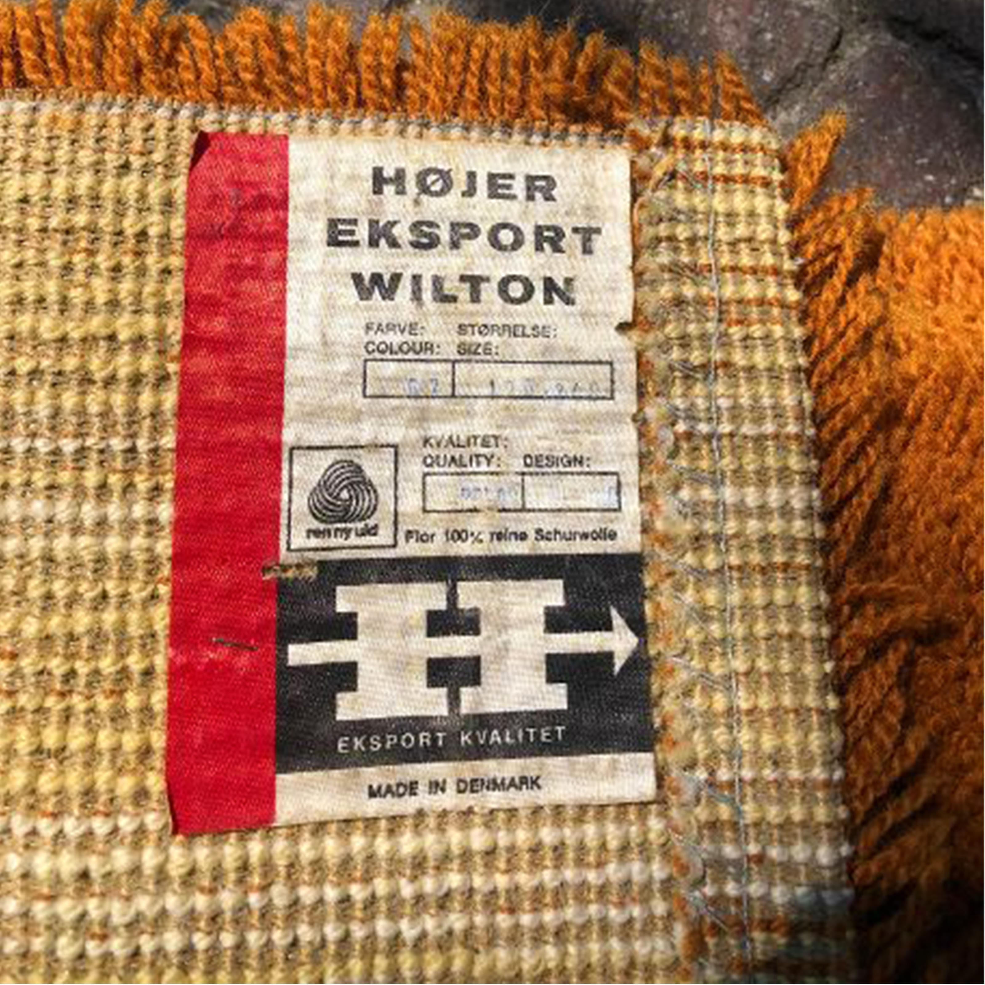 Mid-Century Modern Danish Carpet by Hojer Eksport Wilton 1970s in Pure Wool 1