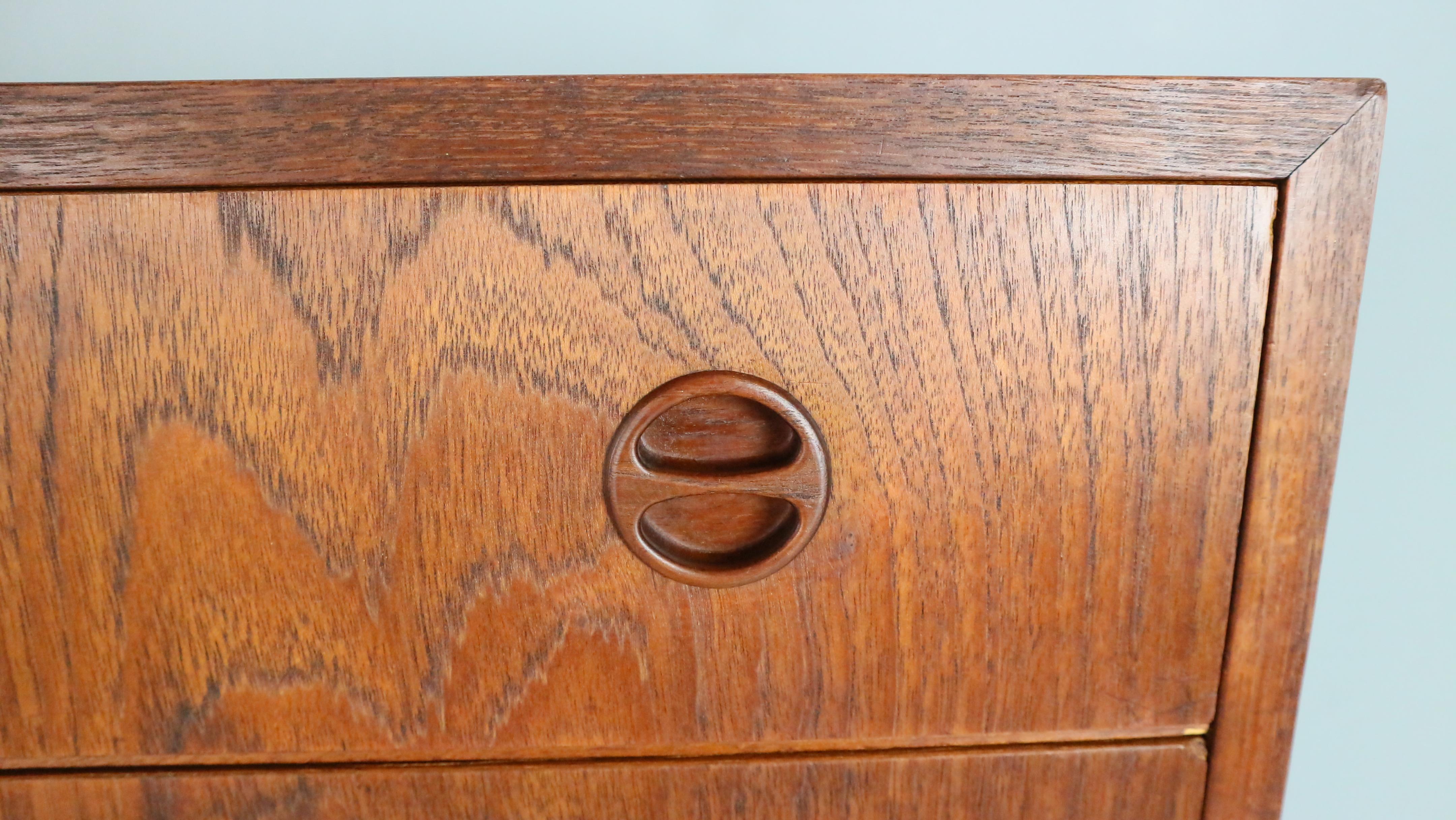 Dänische Kommode mit sieben Schubladen aus der Mitte des Jahrhunderts, Tallboy aus Teakholz, 1960er Jahre (Mitte des 20. Jahrhunderts) im Angebot