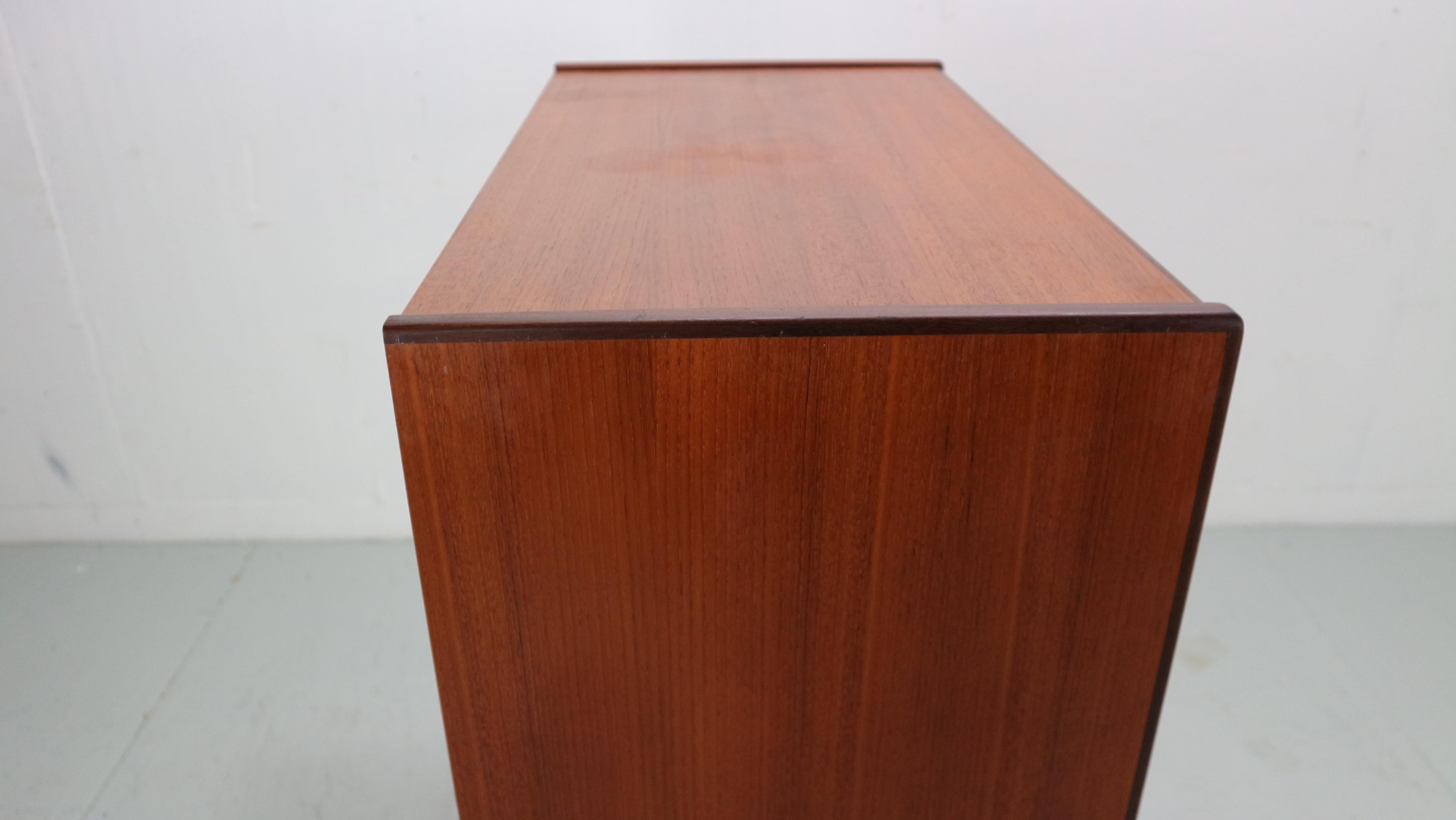 Mid-Century Modern Danish Chest of Six Drawers, Tallboy in Teak, Denmark, 1960 10