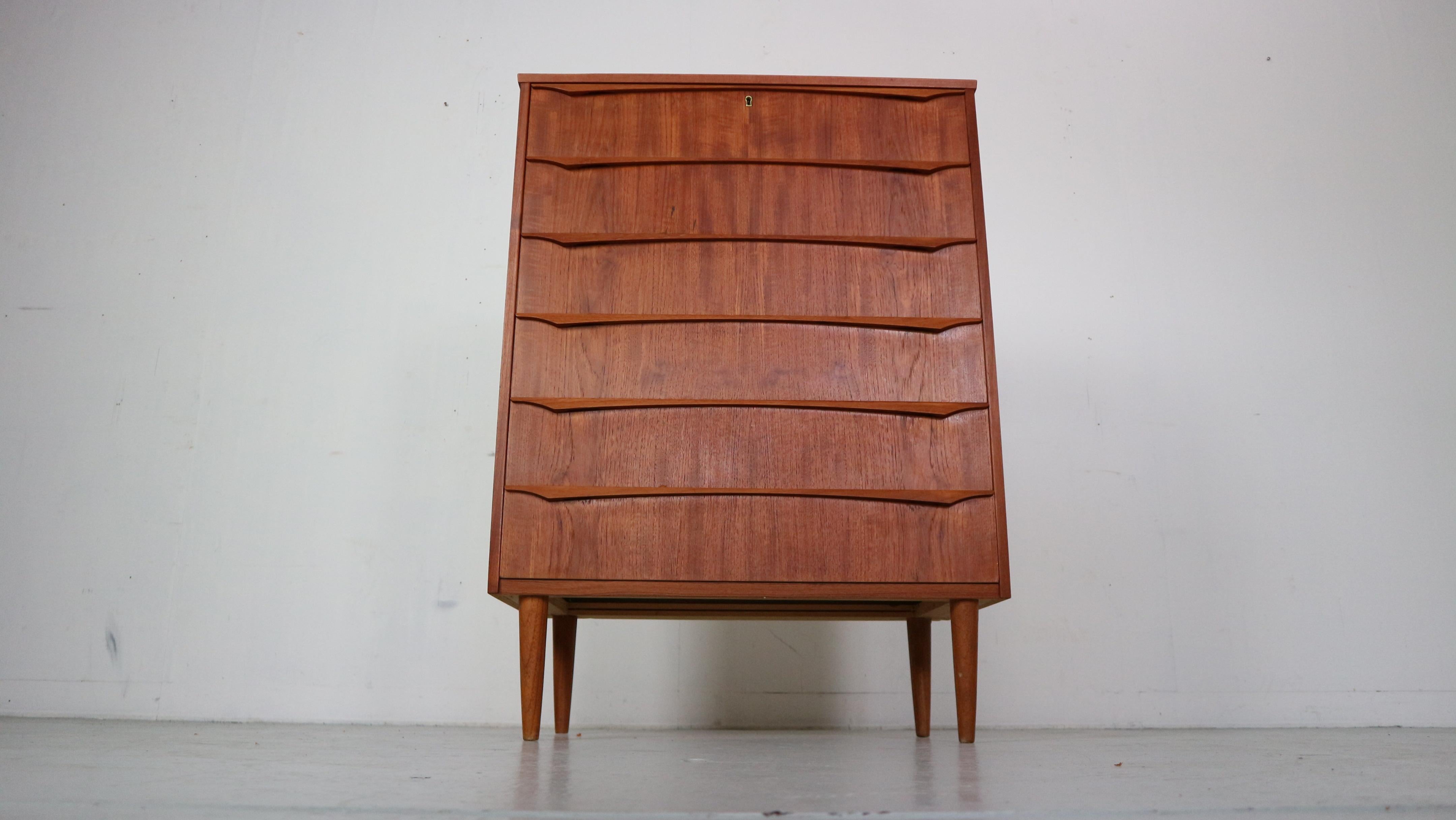 Mid-Century Modern Danish Chest of Six Drawers, Tallboy in Teak, Denmark, 1960 1