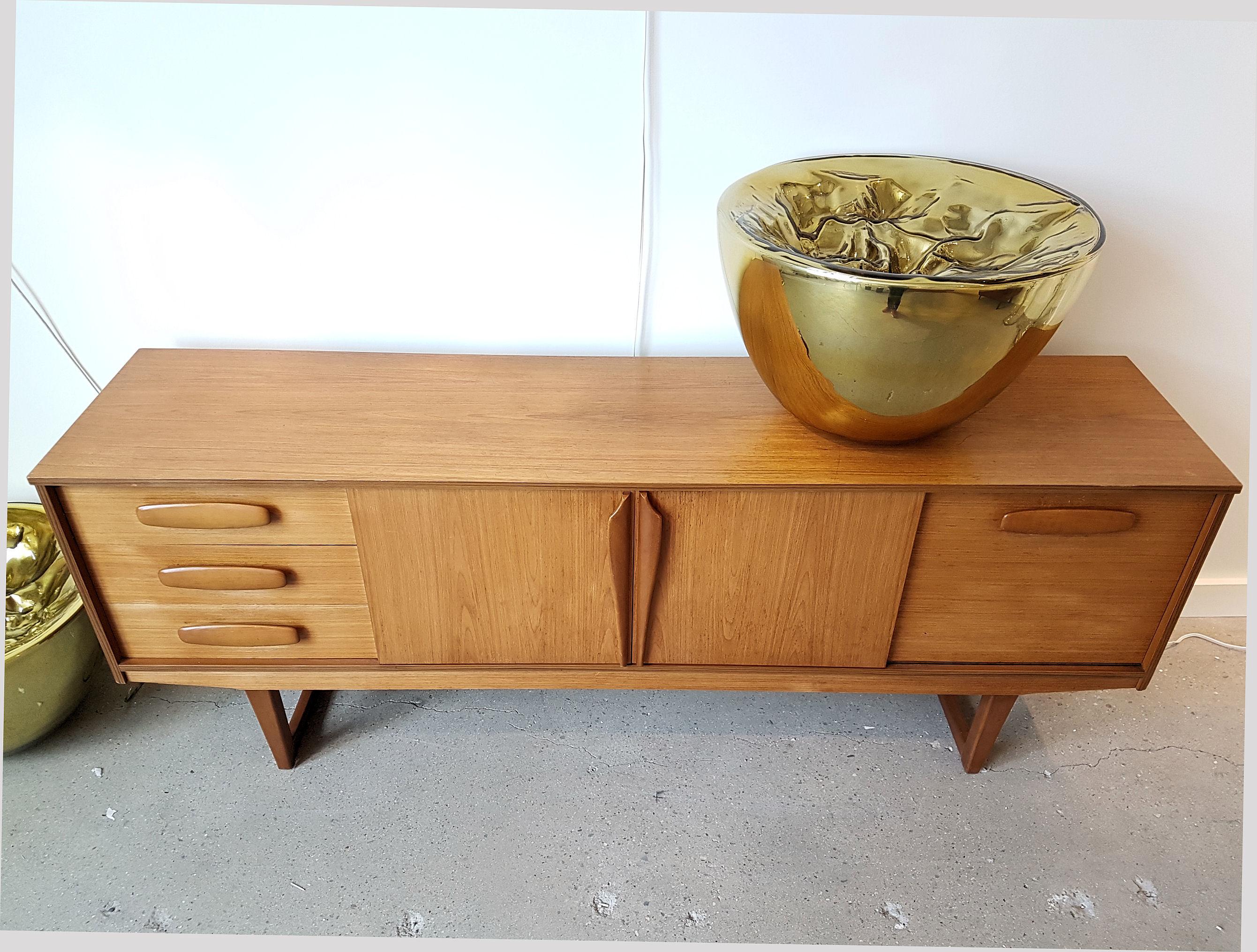 Mid-Century Modern Danish Clear Cherrywood sideboard or Credenza, 1960s In Good Condition In Dallas, TX