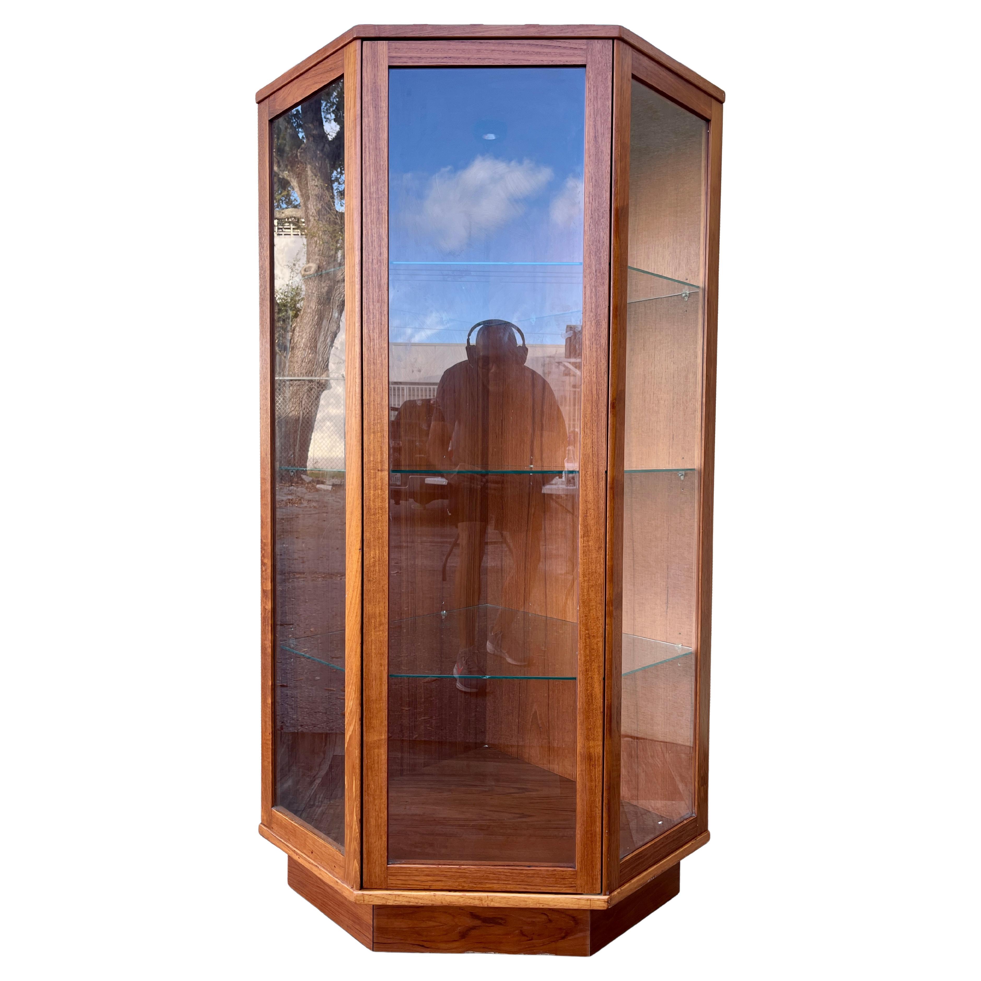 Mid Century Modern Danish Corner Display Cabinet by Komfort Denmark. Circa 1970s