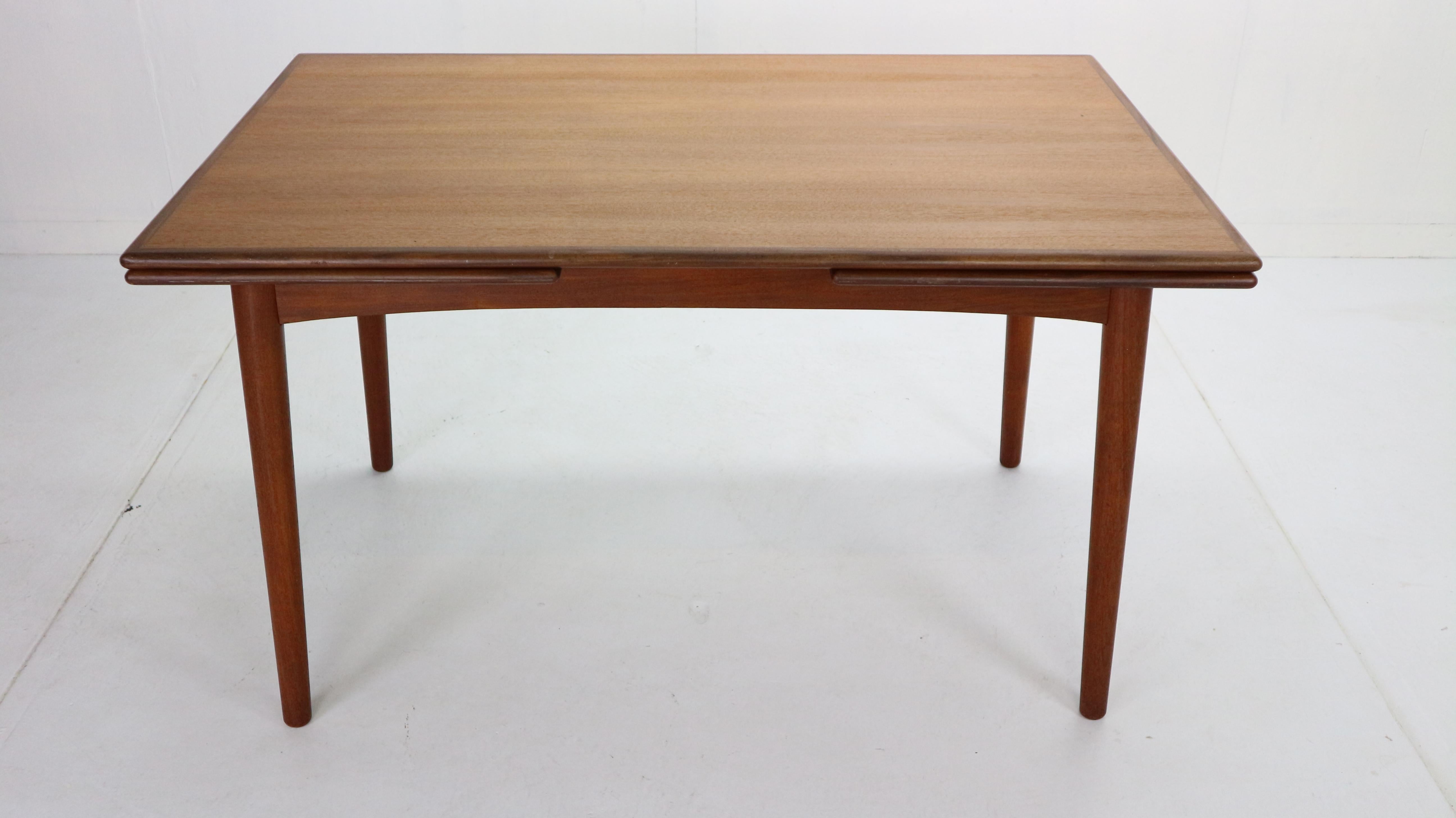 Mid-Century Modern Danish Design Extendable Teak Dining Table, 1960s 13