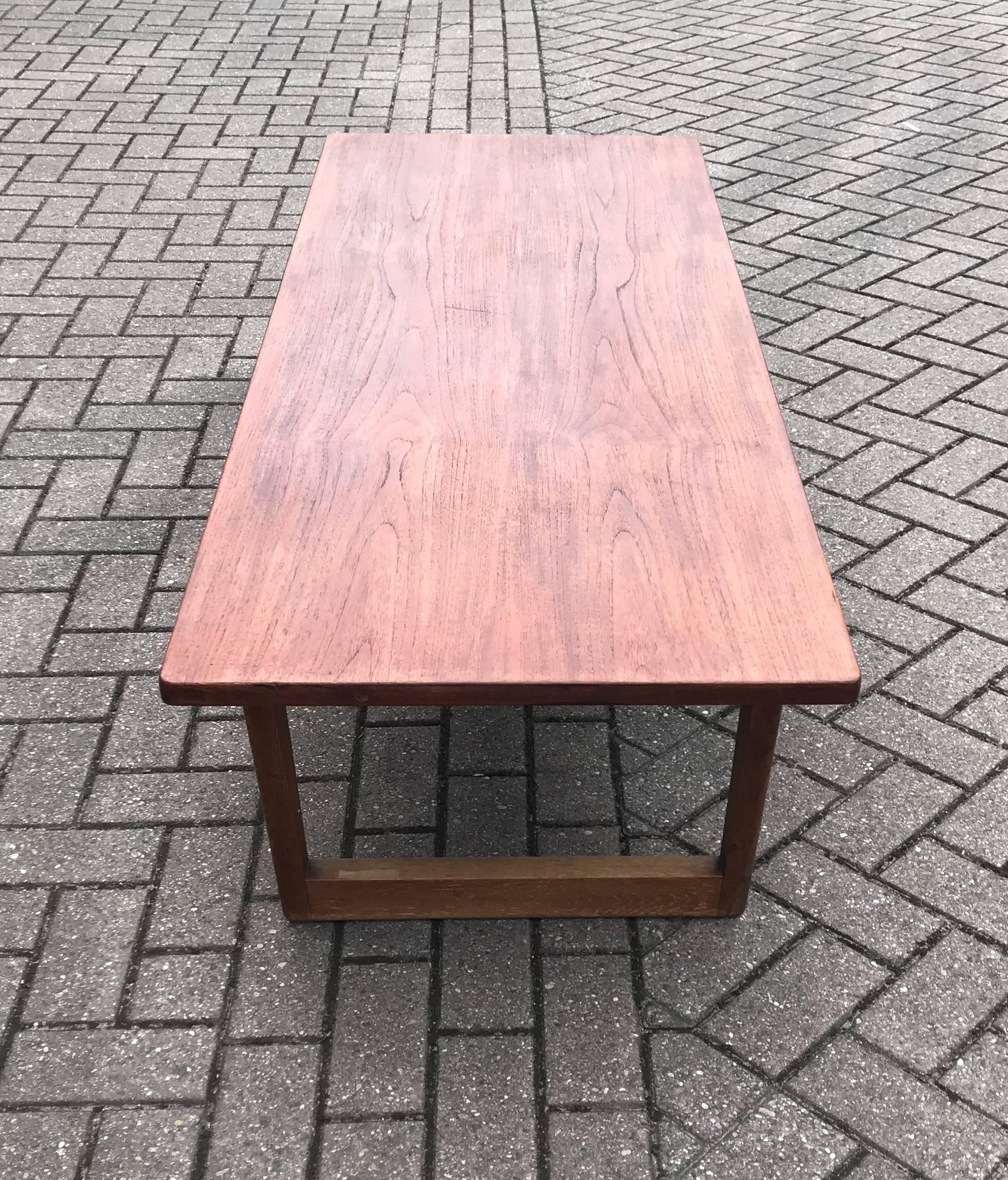 Mid-Century Modern Danish Design Large Teakwood Coffee Table by Børge Mogensen  For Sale 4