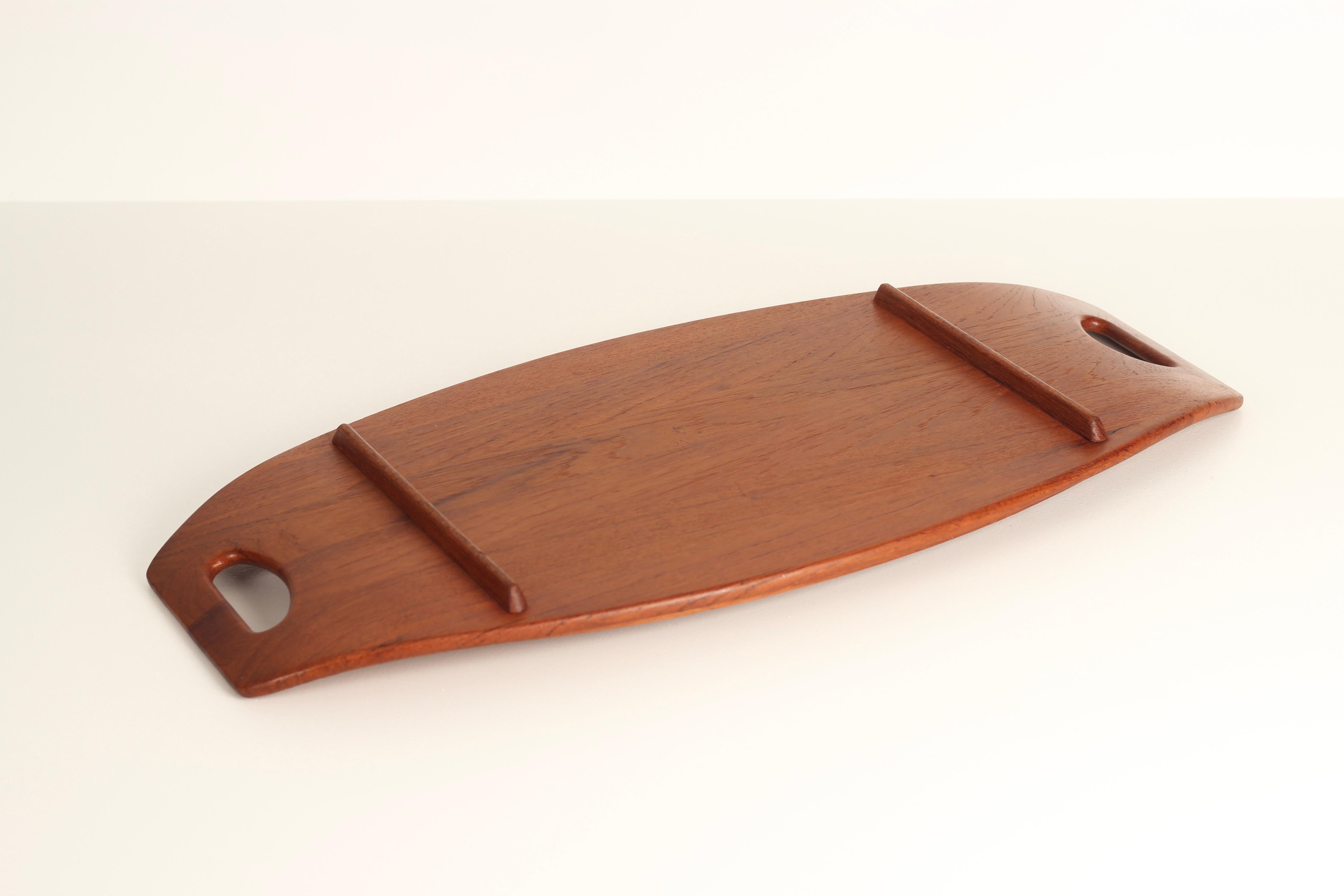 Mid-Century Modern Danish Designed Teak Tray by Jens Quistgaard Made by Dansk In Good Condition For Sale In London, GB