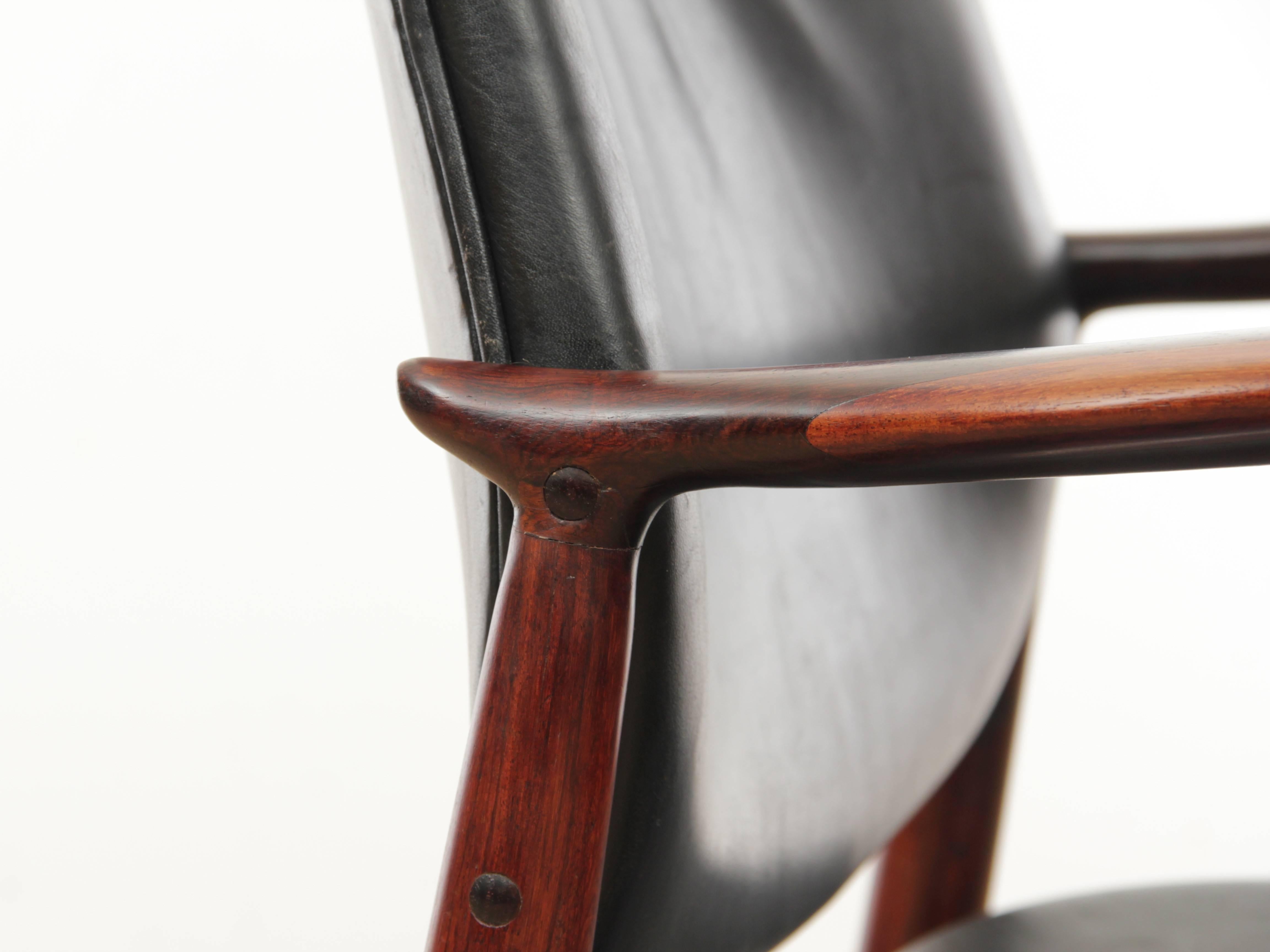 Mid-Century Modern Danish Desk Chair in Rosewood Model 66 by Erik Buck 7
