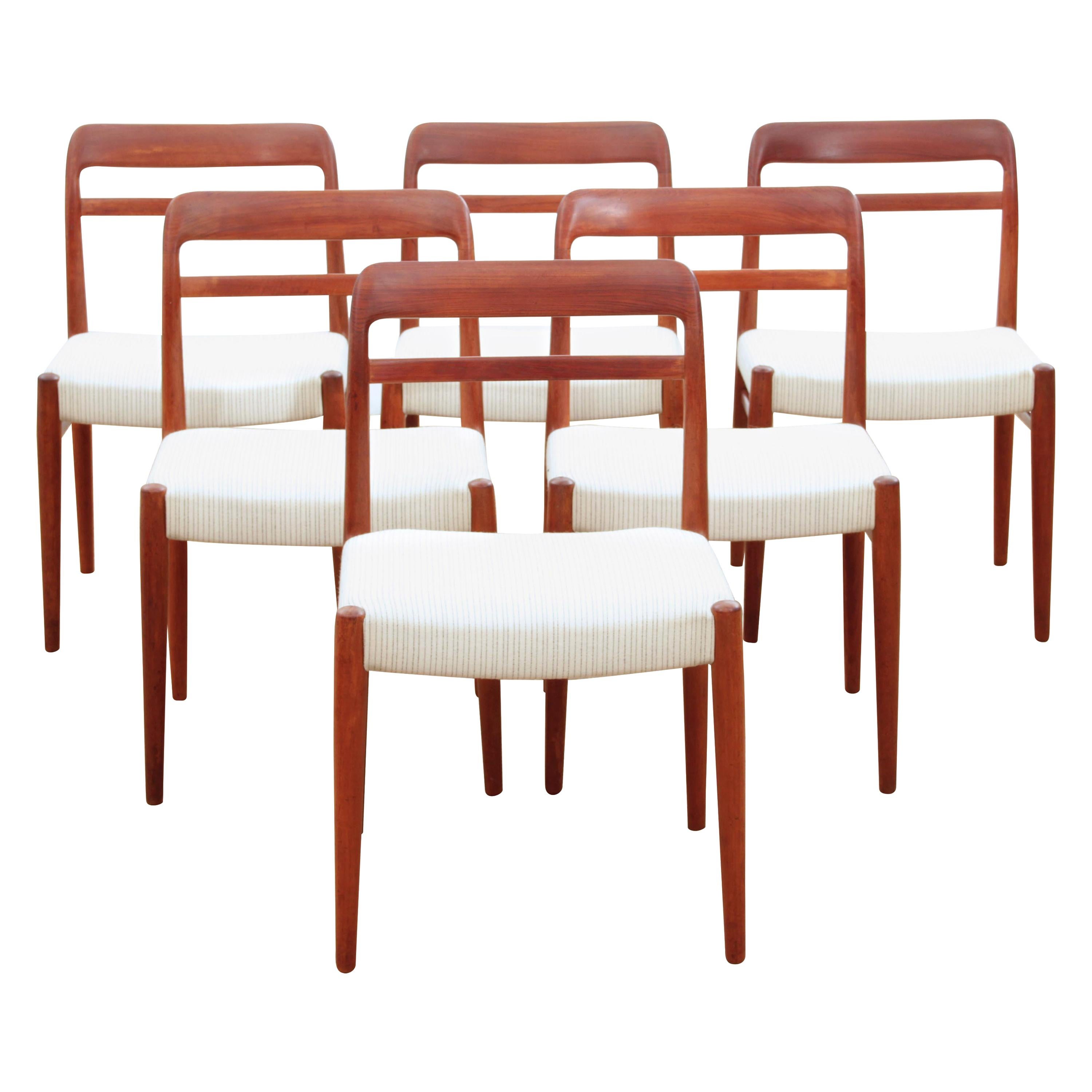 Mid-Century Modern Danish Dining Chairs in Teak For Sale