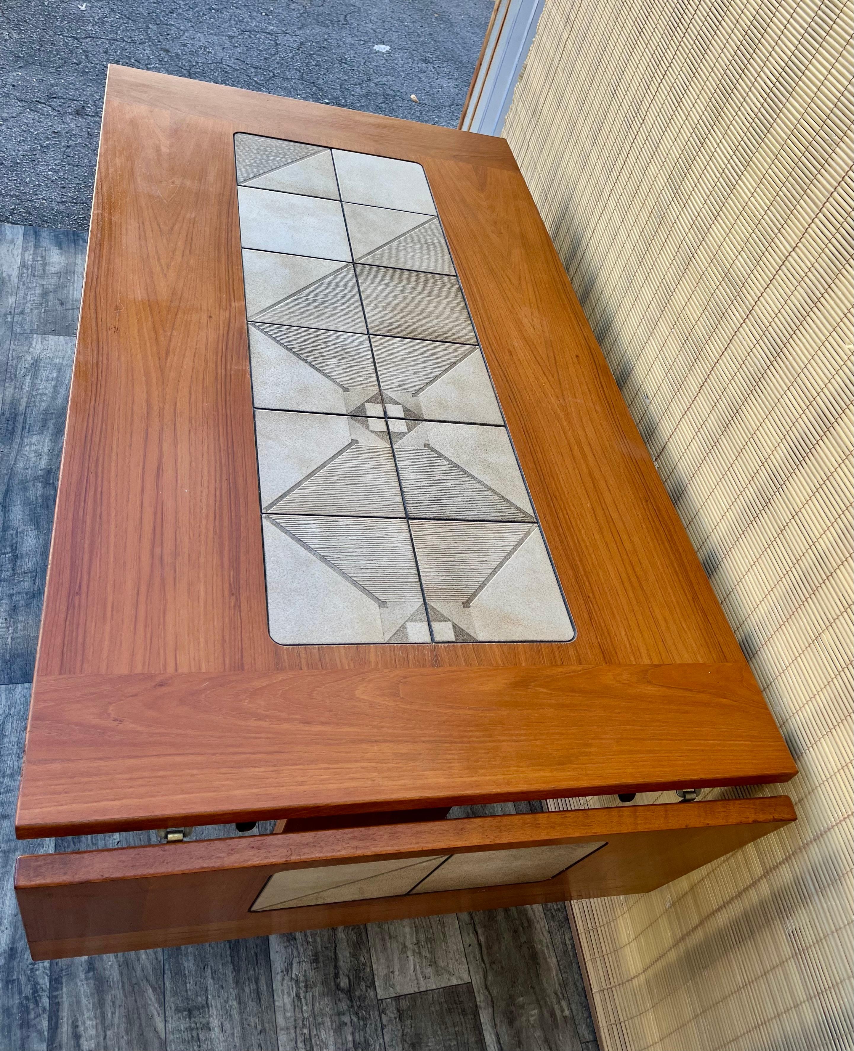 Mid Century Modern Danish Expandable Dining Table W/ Tile Inlay by Gangso Mobler In Good Condition For Sale In Miami, FL