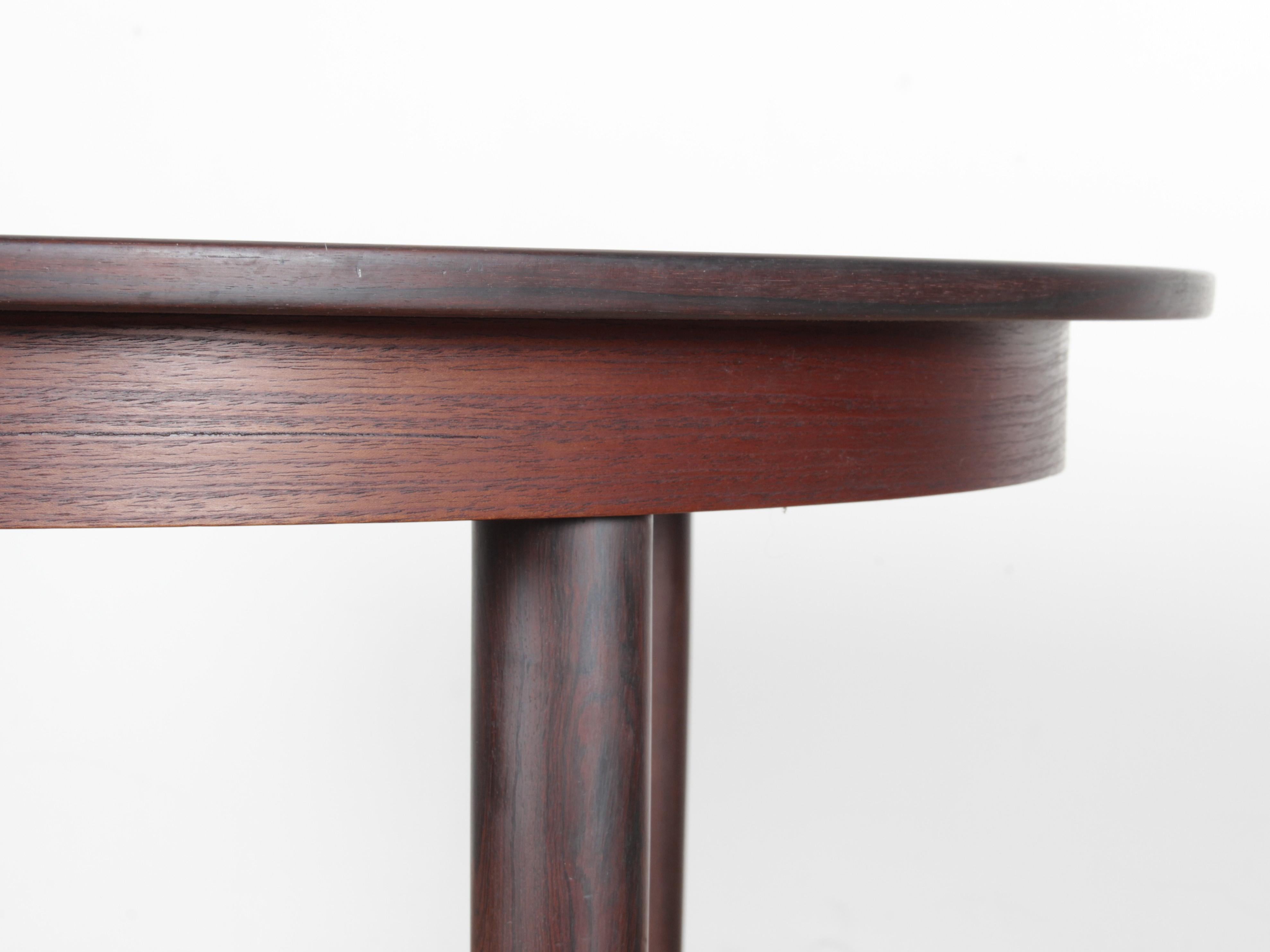Mid-Century Modern Danish Extendable Round Dining Table in Rosewood 1