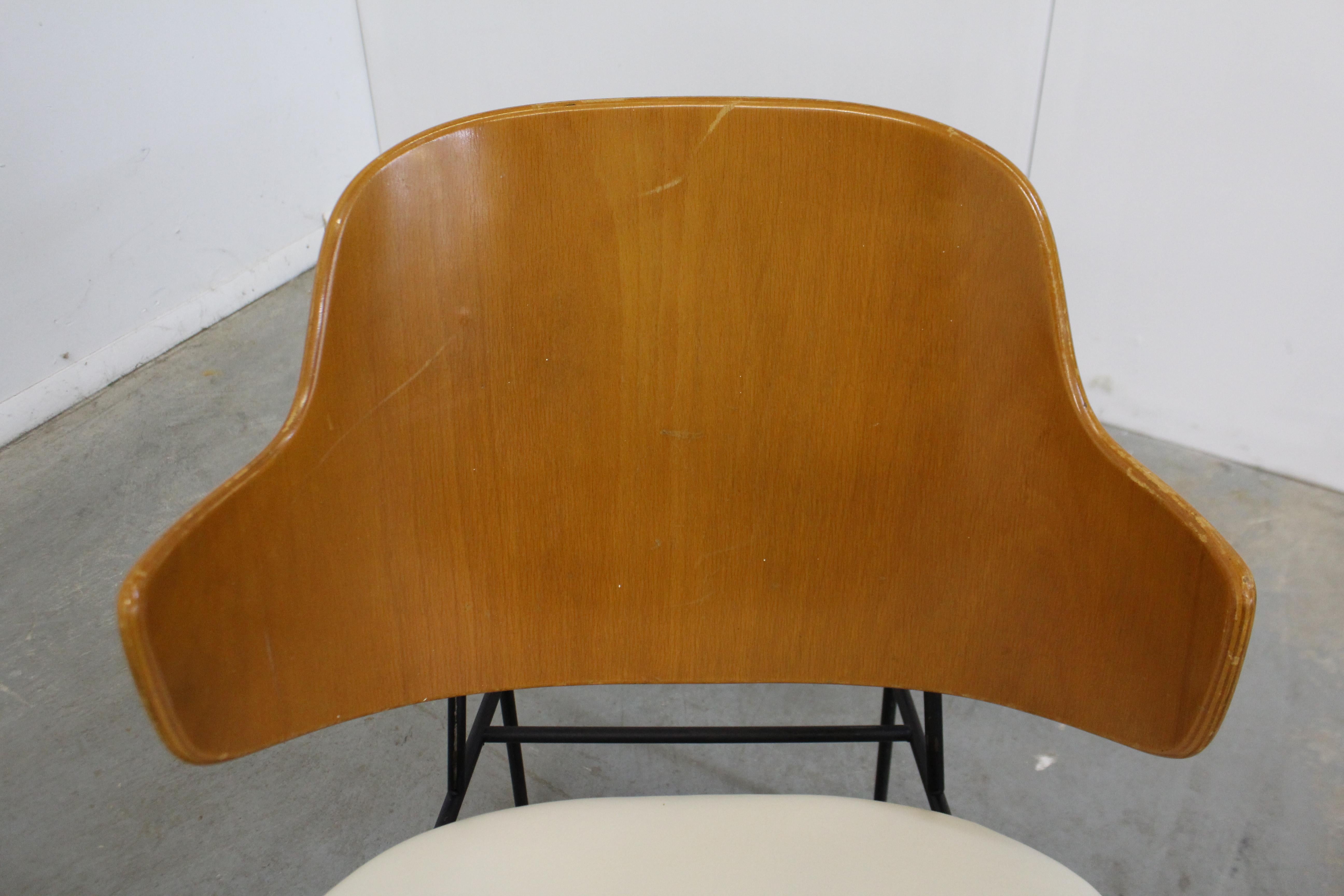 Mid-Century Modern Danish IB Kofod Larsen for Selig Penguin Accent Chair In Good Condition For Sale In Wilmington, DE