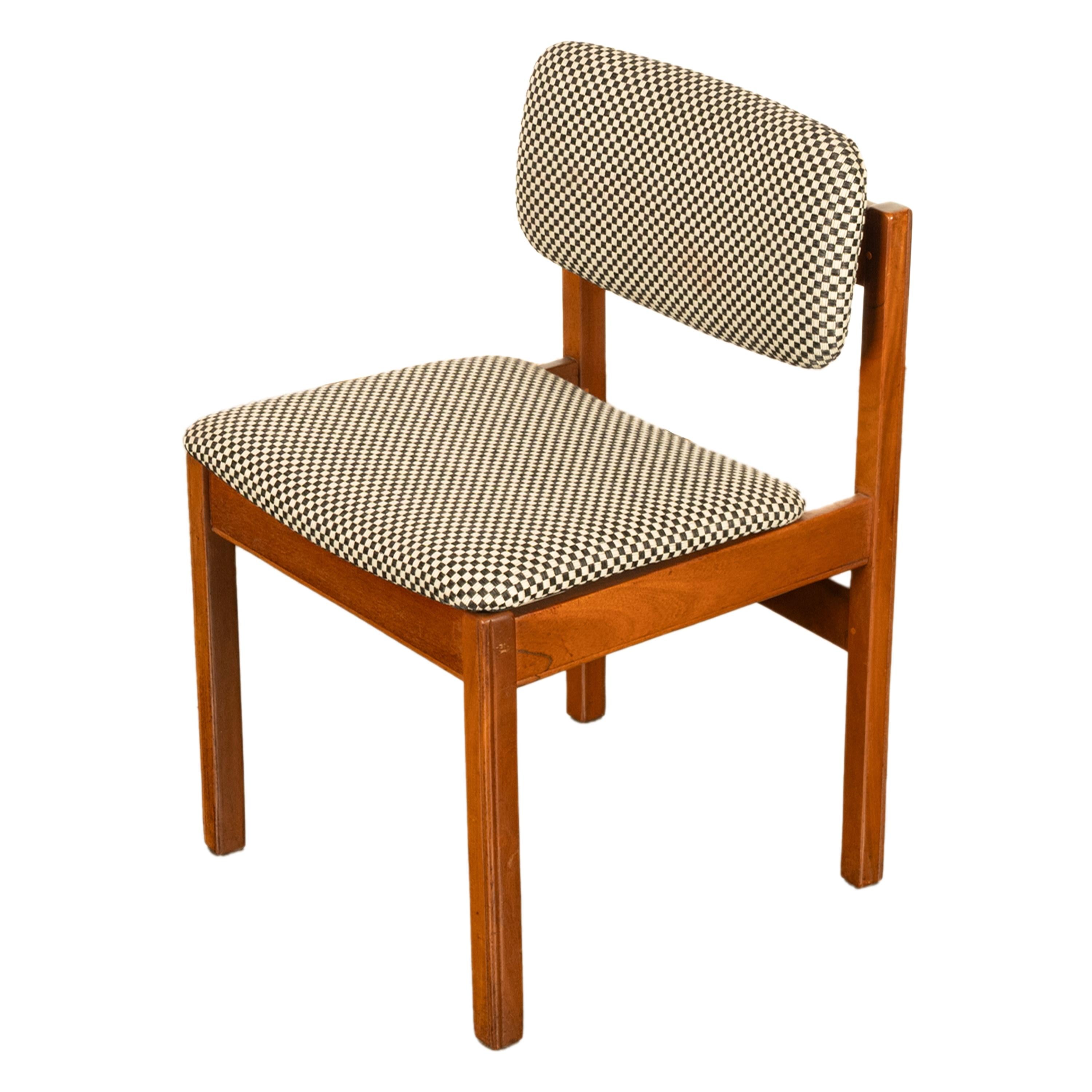 Set di 4 sedie da pranzo in teak del 1960 rivestite in stile Mid Century Modern Danish Jens Risom in vendita 9