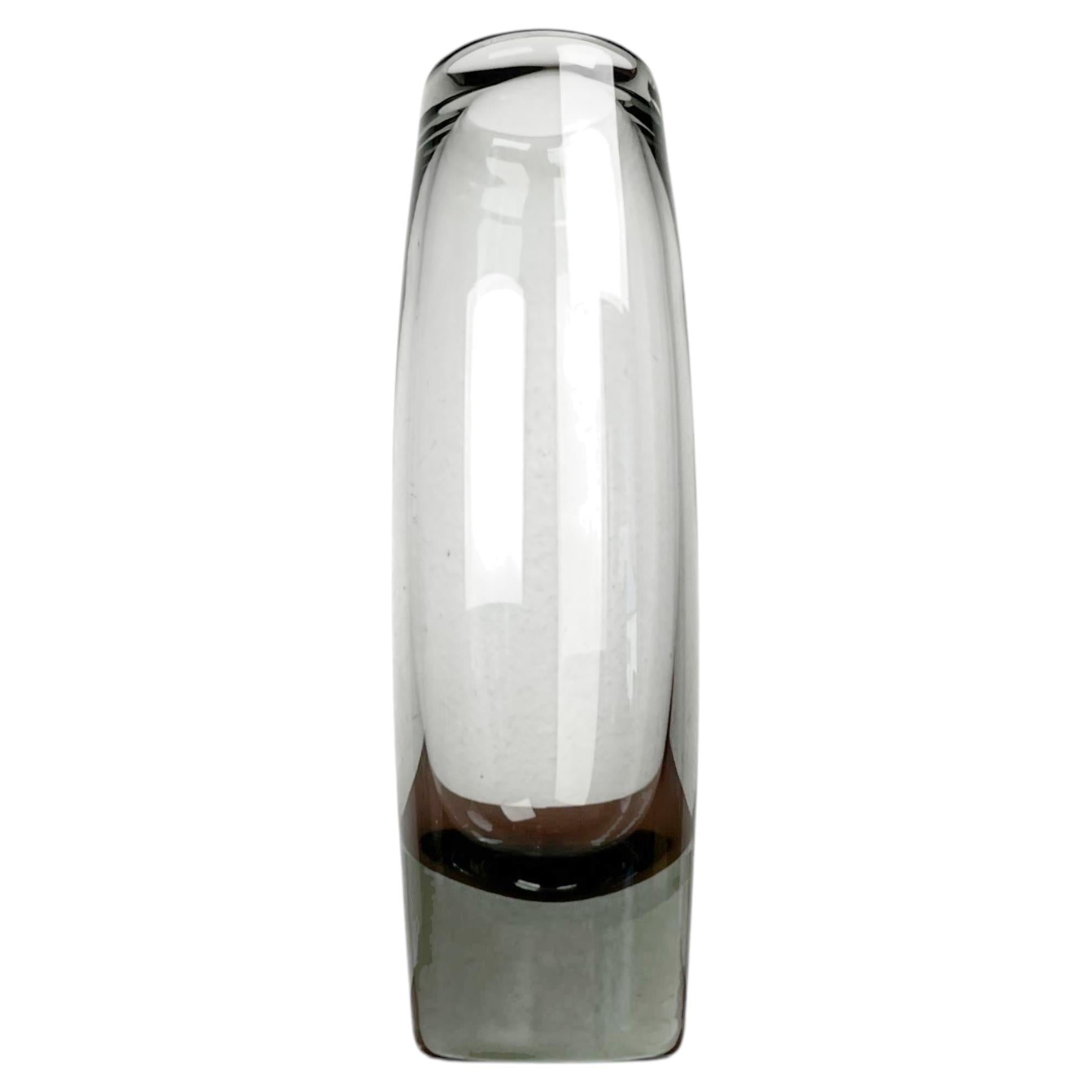 Mid-Century Modern Danish Labrador Green Glass Vase Per Lütken Holmegaard, 1950s For Sale