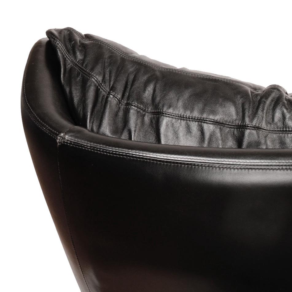 Danish Mid-Century Modern Black Leather Lounge Chair & Stool by Illum Wikkelsø For Sale 2
