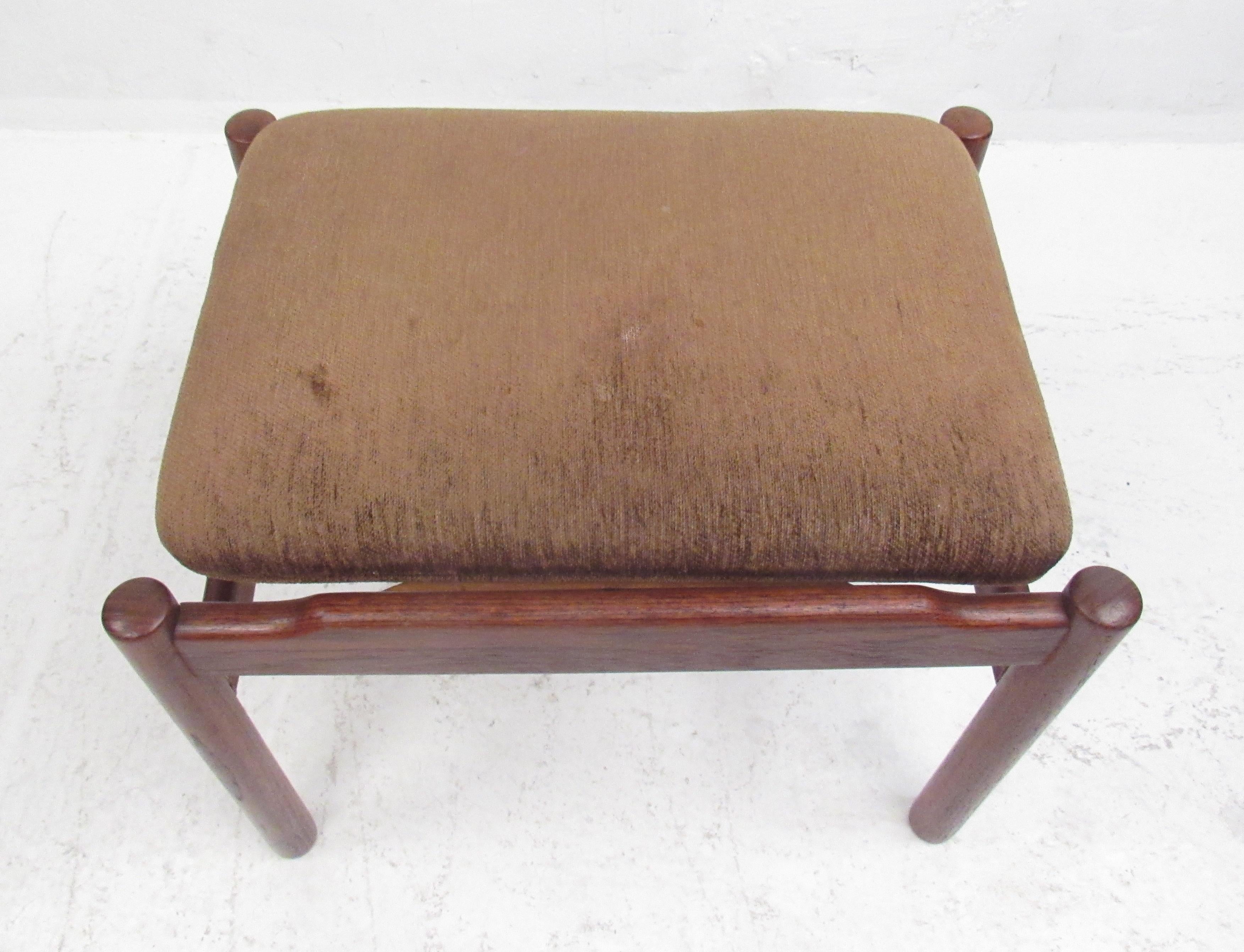 Mid-Century Modern Danish Lounge Chair and Ottoman 2