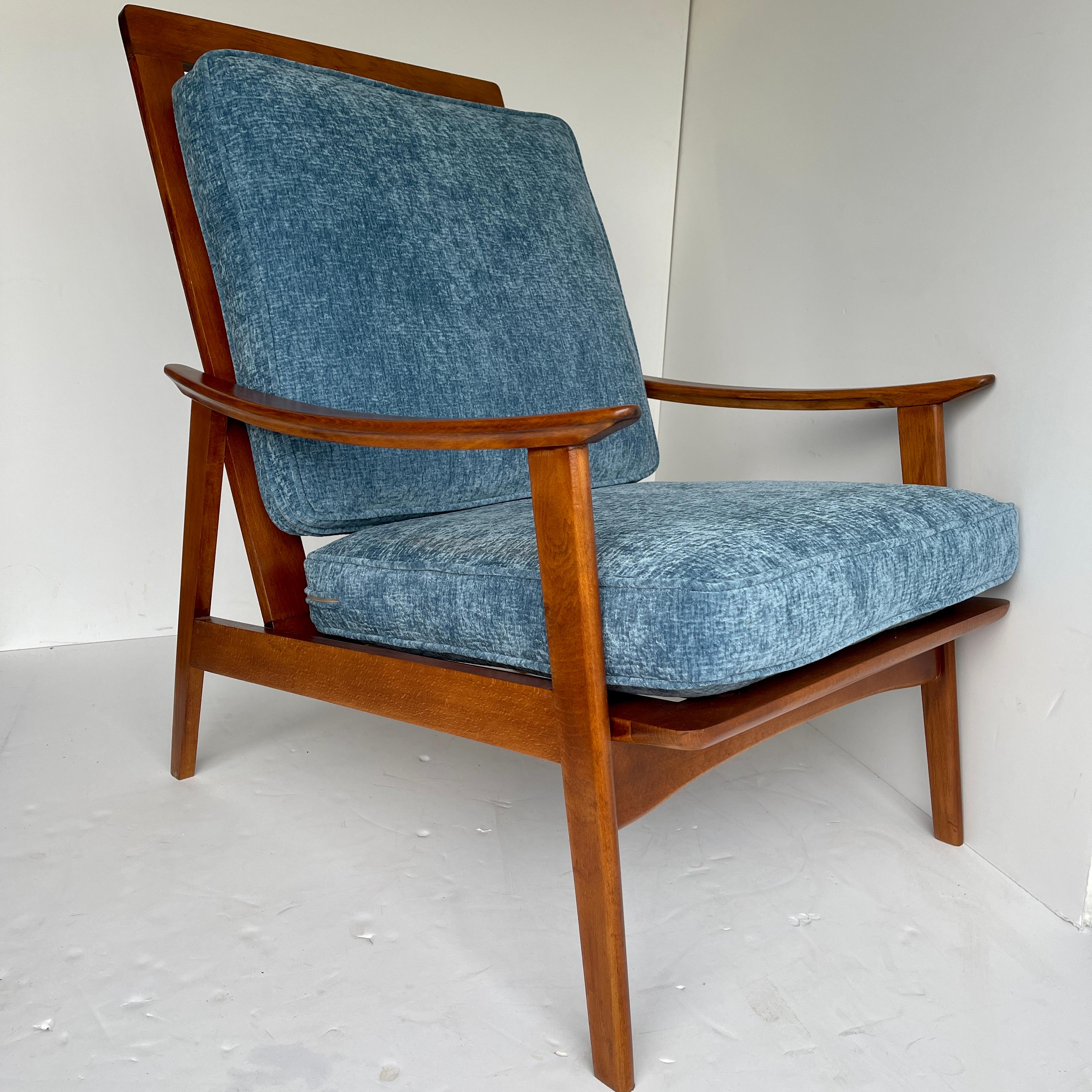 Mid-Century Modern Danish Lounge Chair by Peter Hvidt & Orla Mølgaard-Niels 6