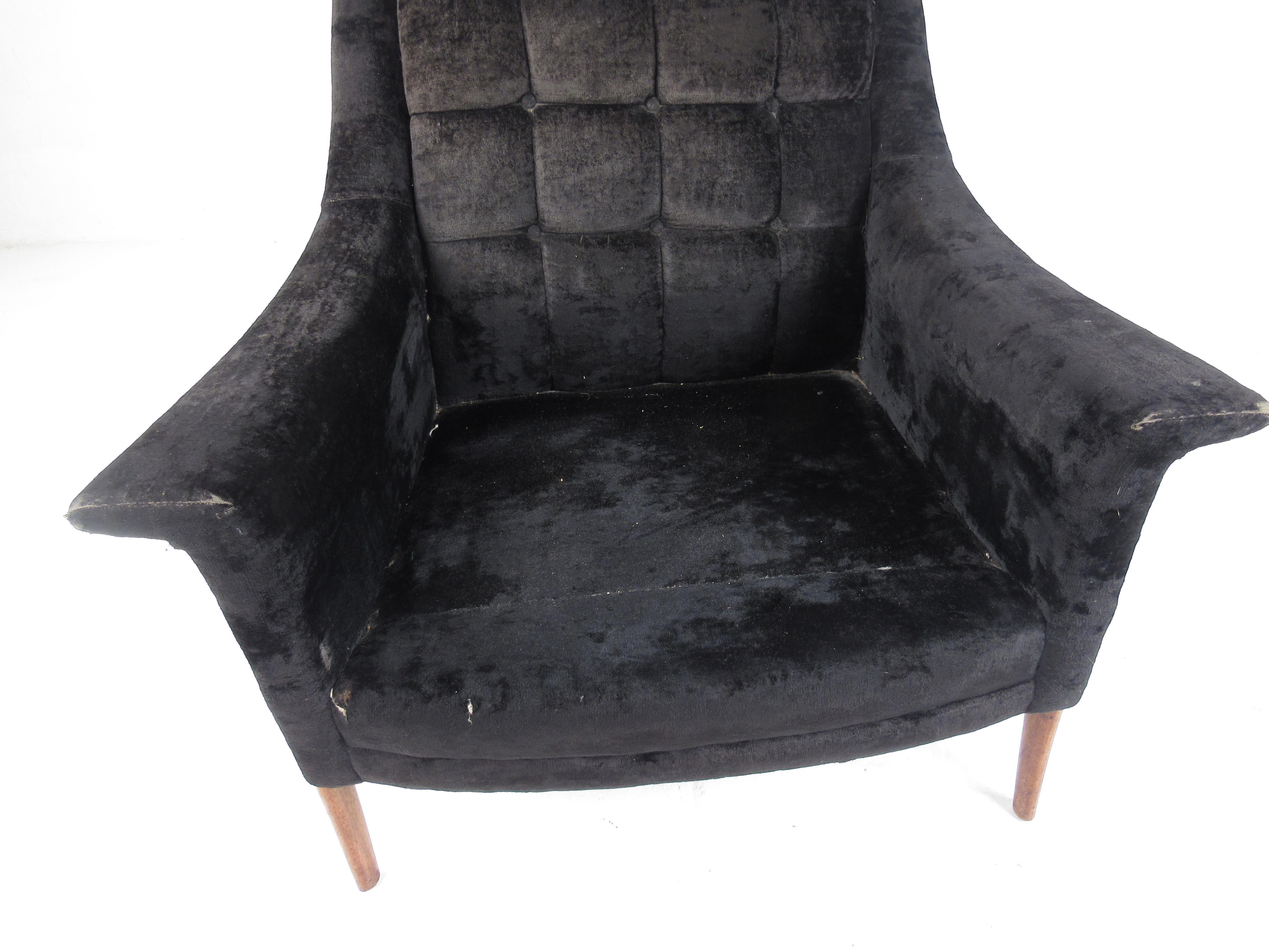 Mid-Century Modern Danish Lounge Chair 4