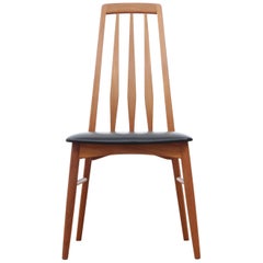Mid-Century Modern Danish Lounge Chair Model CH 71
