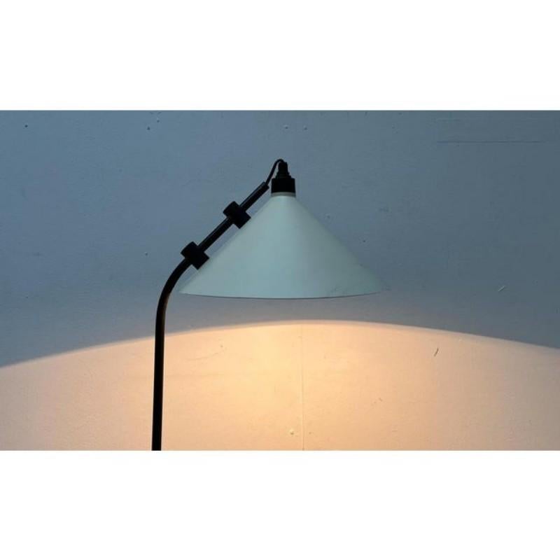 Lampadaire minimaliste danois moderne du milieu du siècle, années 1960 en vente 6