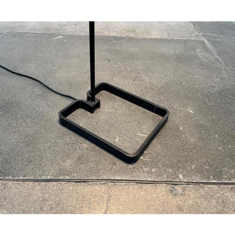 Lampadaire minimaliste danois moderne du milieu du siècle, années 1960 en vente 1
