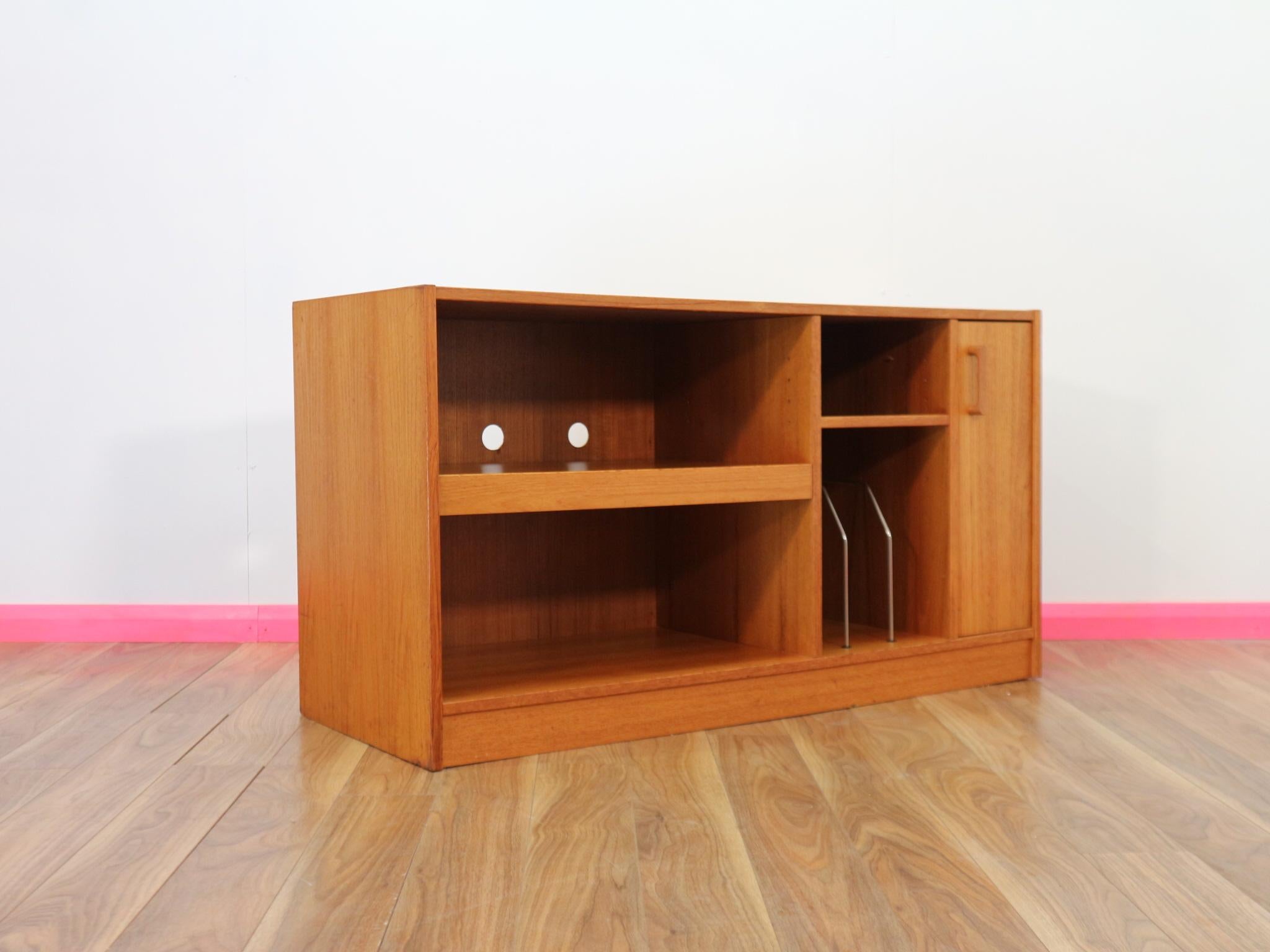 Mid Century Modern Danish Mobler Teak TV Media Record Cabinet 3