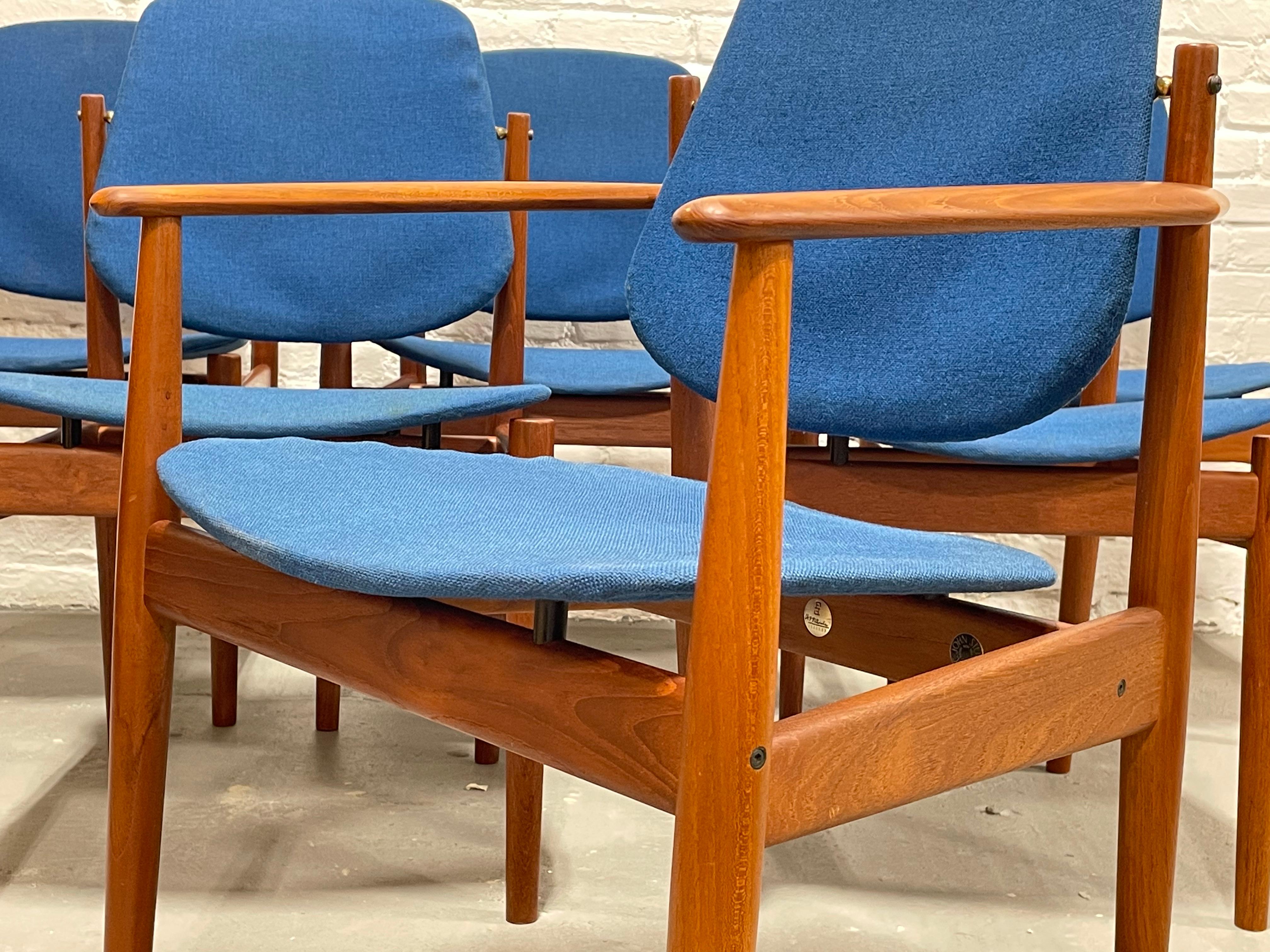 Tessuto Sedie da pranzo DANISH modello 203, vendute singolarmente. in vendita