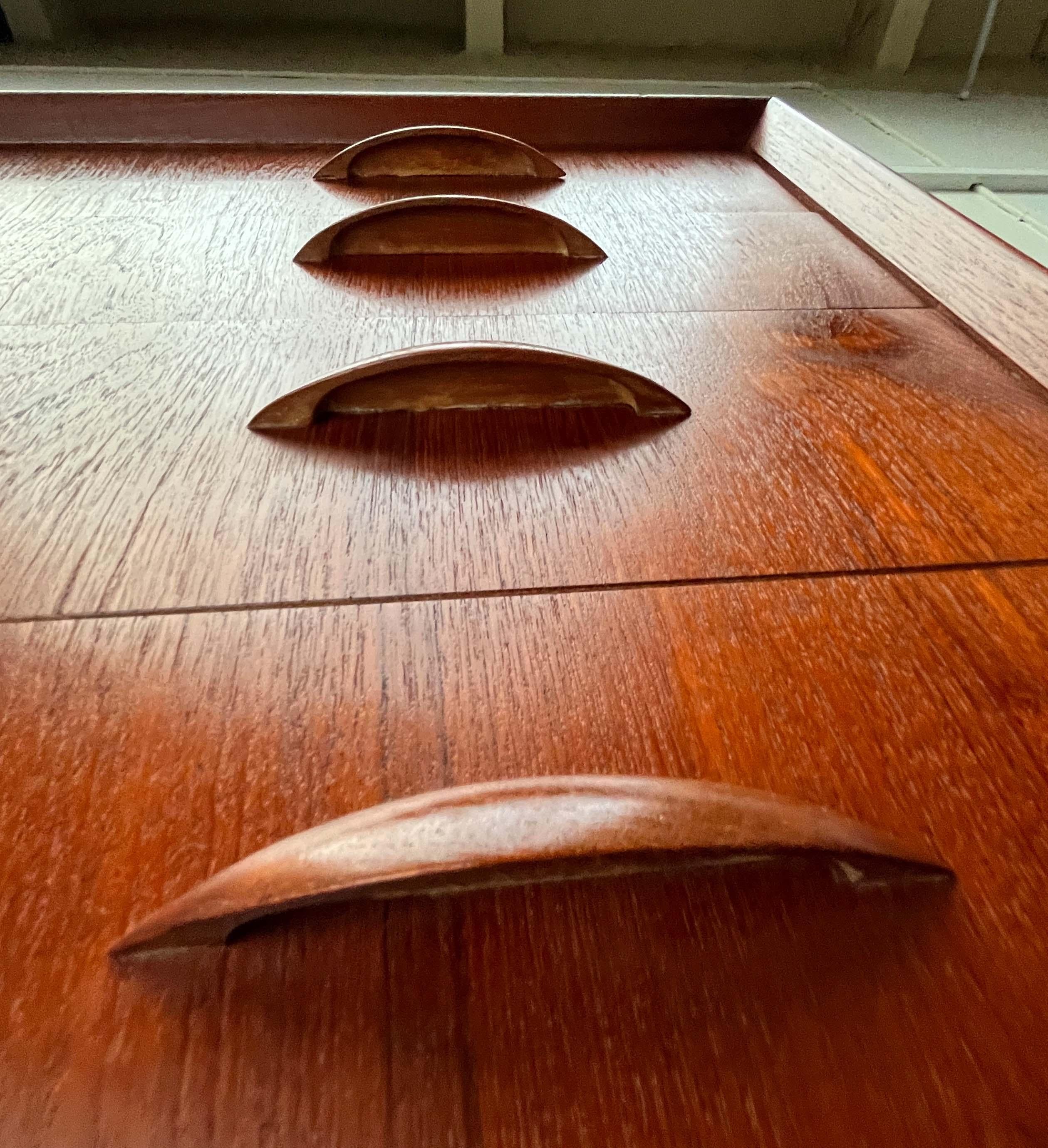Cassettiera danese moderna di metà secolo modello 314 in teak, Johannes Sorth, Nexø in vendita 4