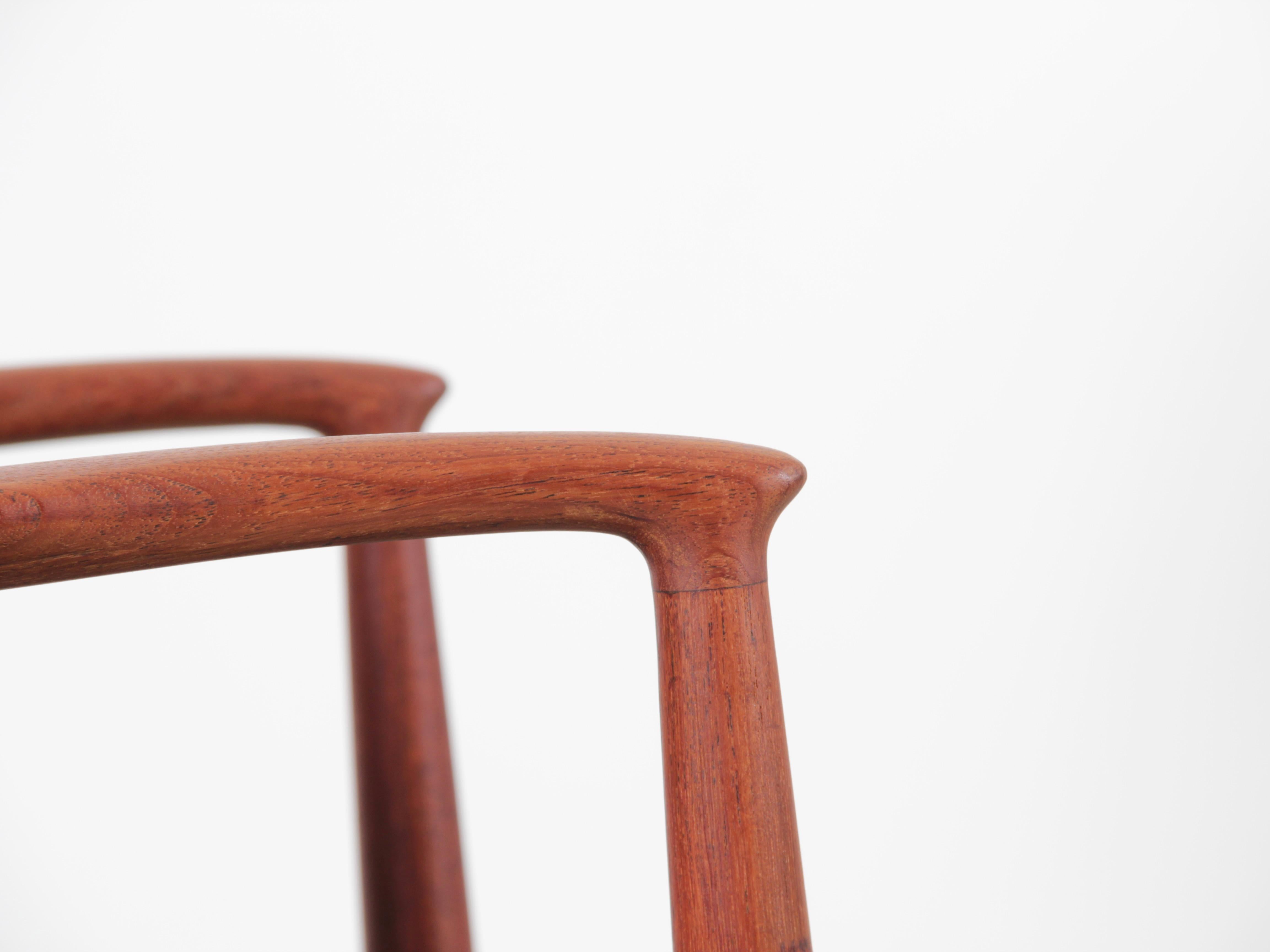 Dänischer Sessel aus der Mitte des Jahrhunderts in Teakholz Model No. 66 von Erik Buck im Angebot 8