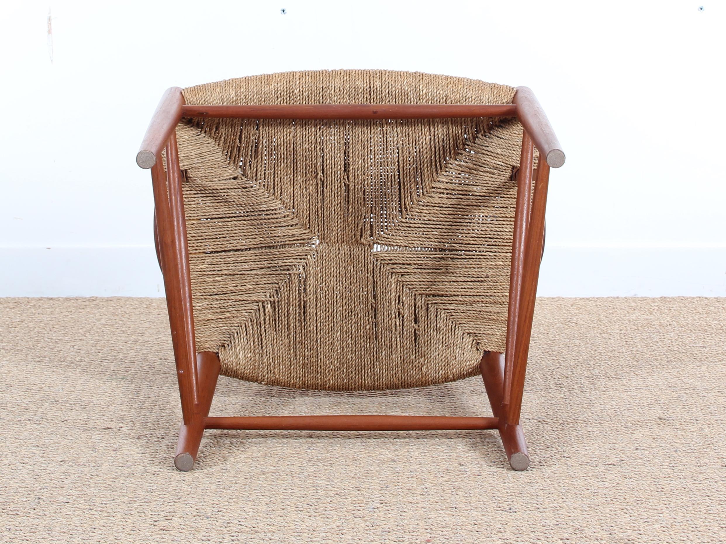 Moderne dänische Sessel aus der Jahrhundertmitte in Teck Modell 317 im Angebot 1