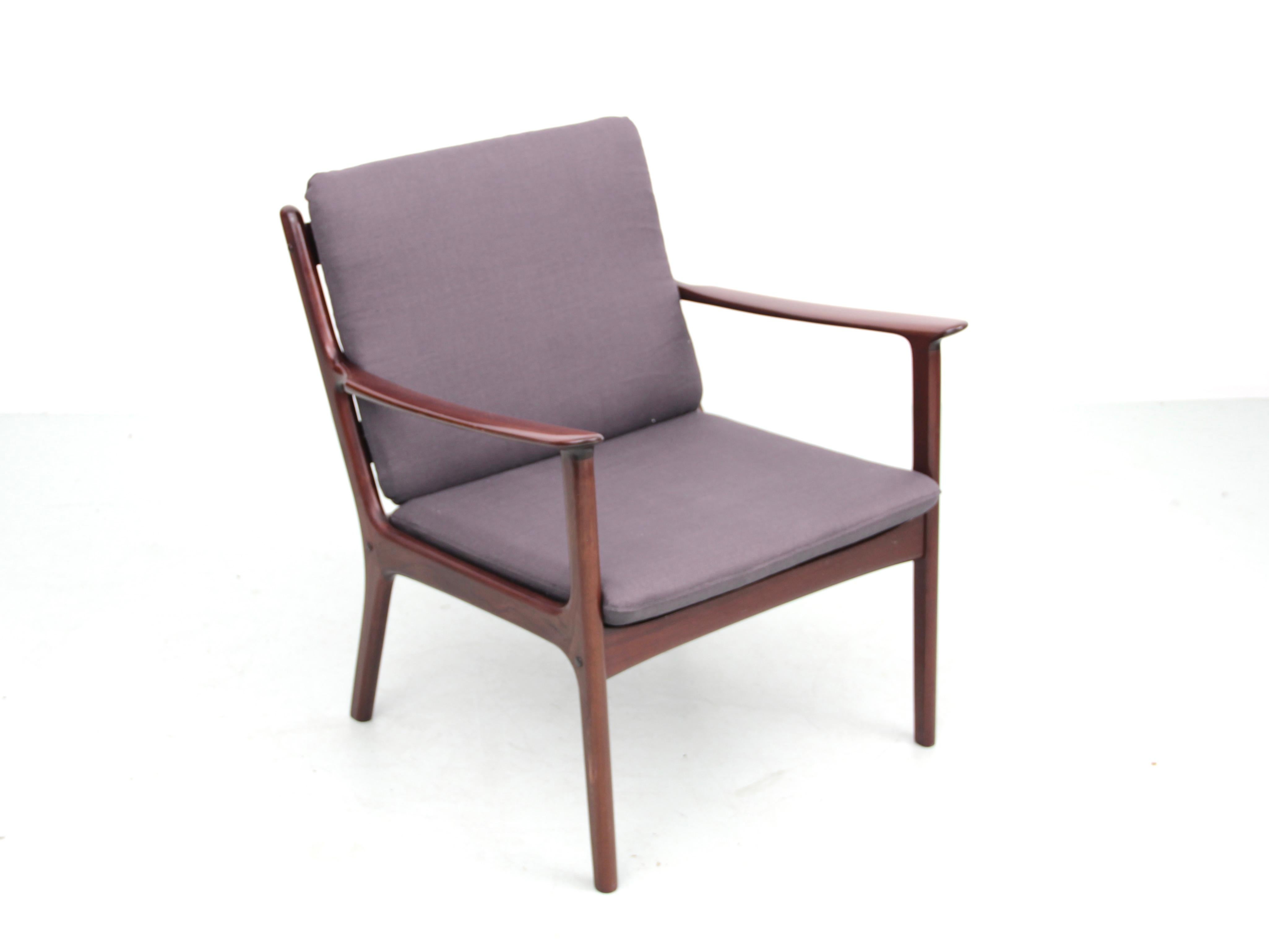 Mid-Century Modern Danish Pair of  Lounge Chairs in Mahogany Model PJ 112 In Good Condition In Courbevoie, FR