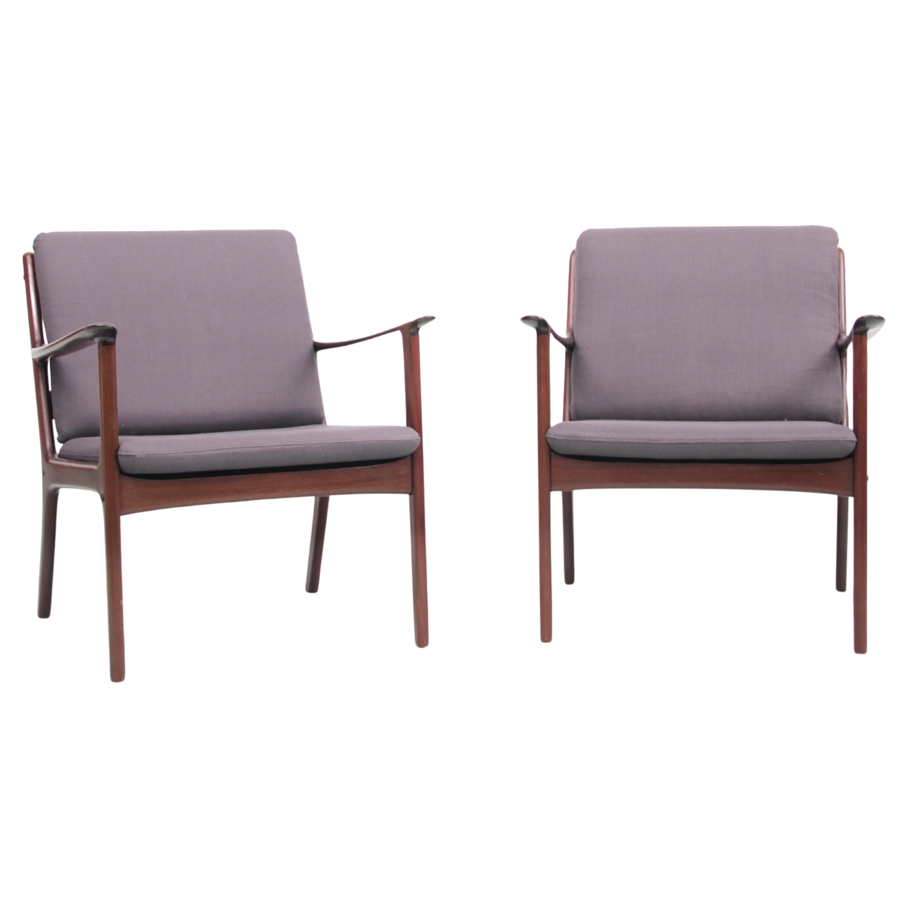 Mid-Century Modern Danish pair of lounge chairs in mahogany model PJ 112  For Sale