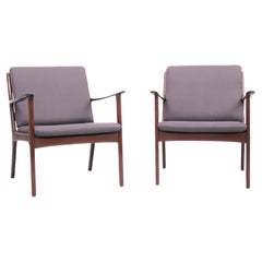 Vintage Mid-Century Modern Danish pair of lounge chairs in mahogany model PJ 112 
