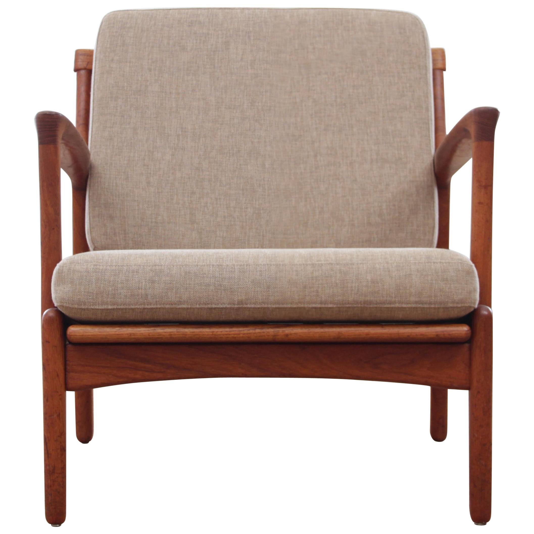 Mid-Century Modern Danish Pair of Lounge Chairs in Teak Model Kuba
