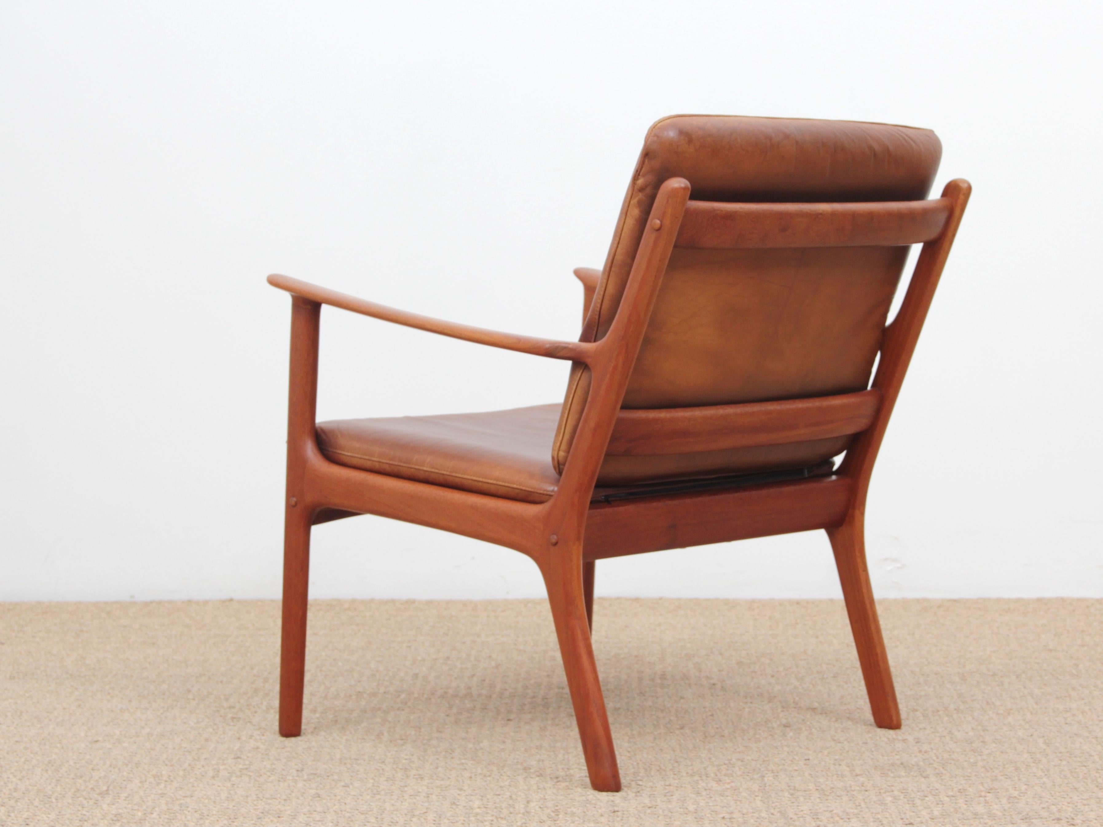 Mid-Century Modern Danish Pair of Lounge Chairs in Teak Model PJ 112 3