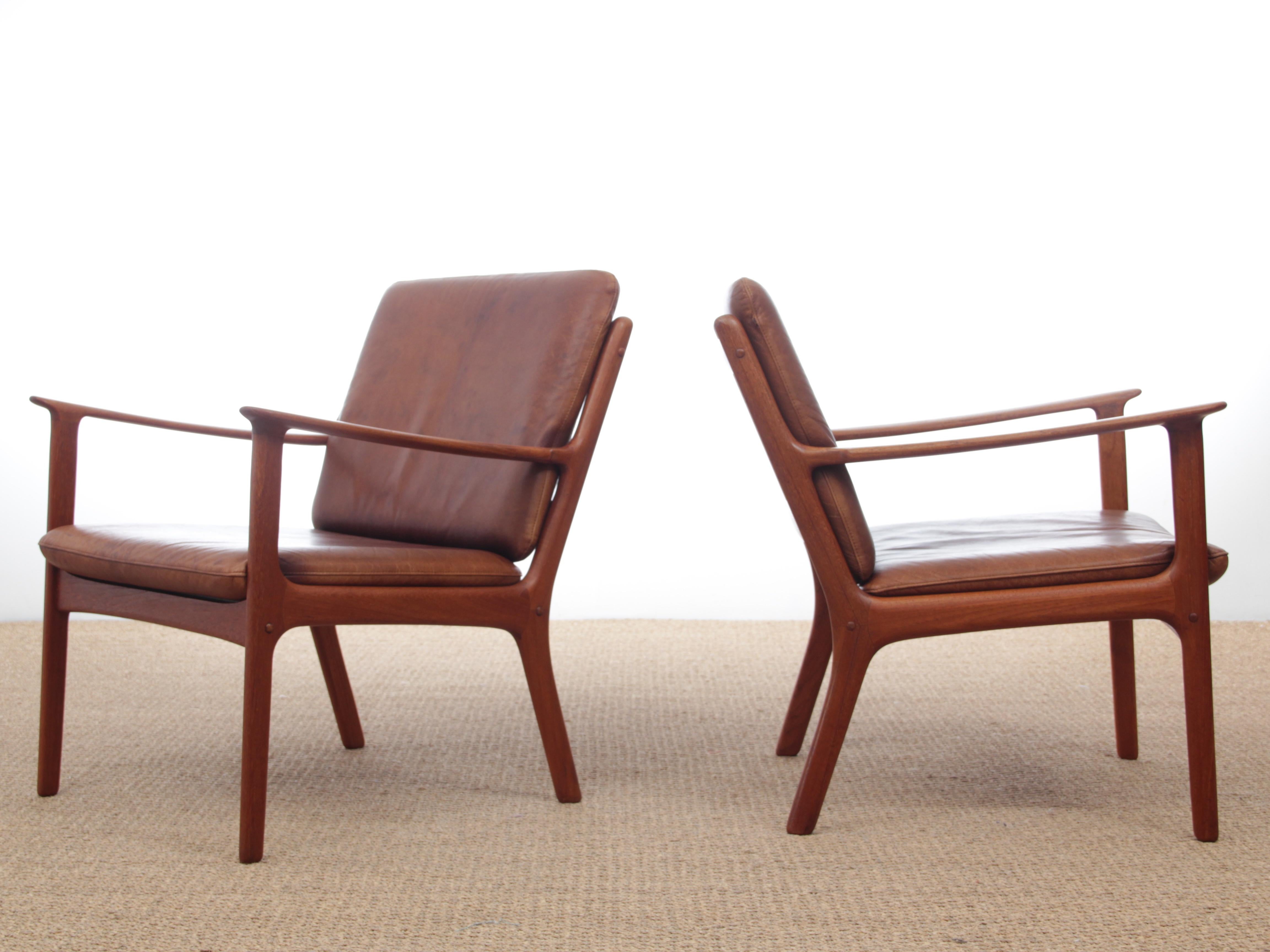 Mid-Century Modern Danish Pair of Lounge Chairs in Teak Model PJ 112 25