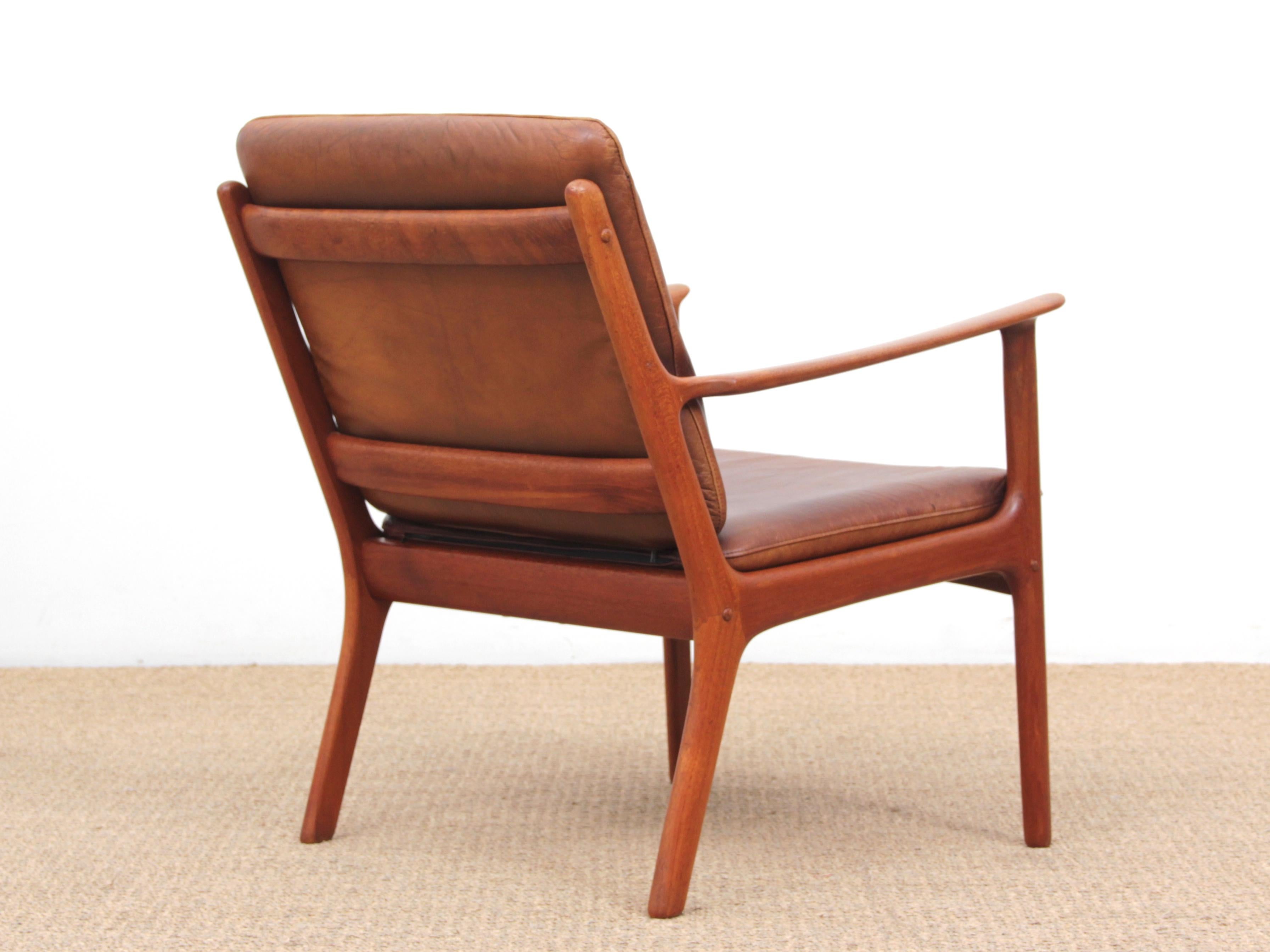 Mid-Century Modern Danish Pair of Lounge Chairs in Teak Model PJ 112 1