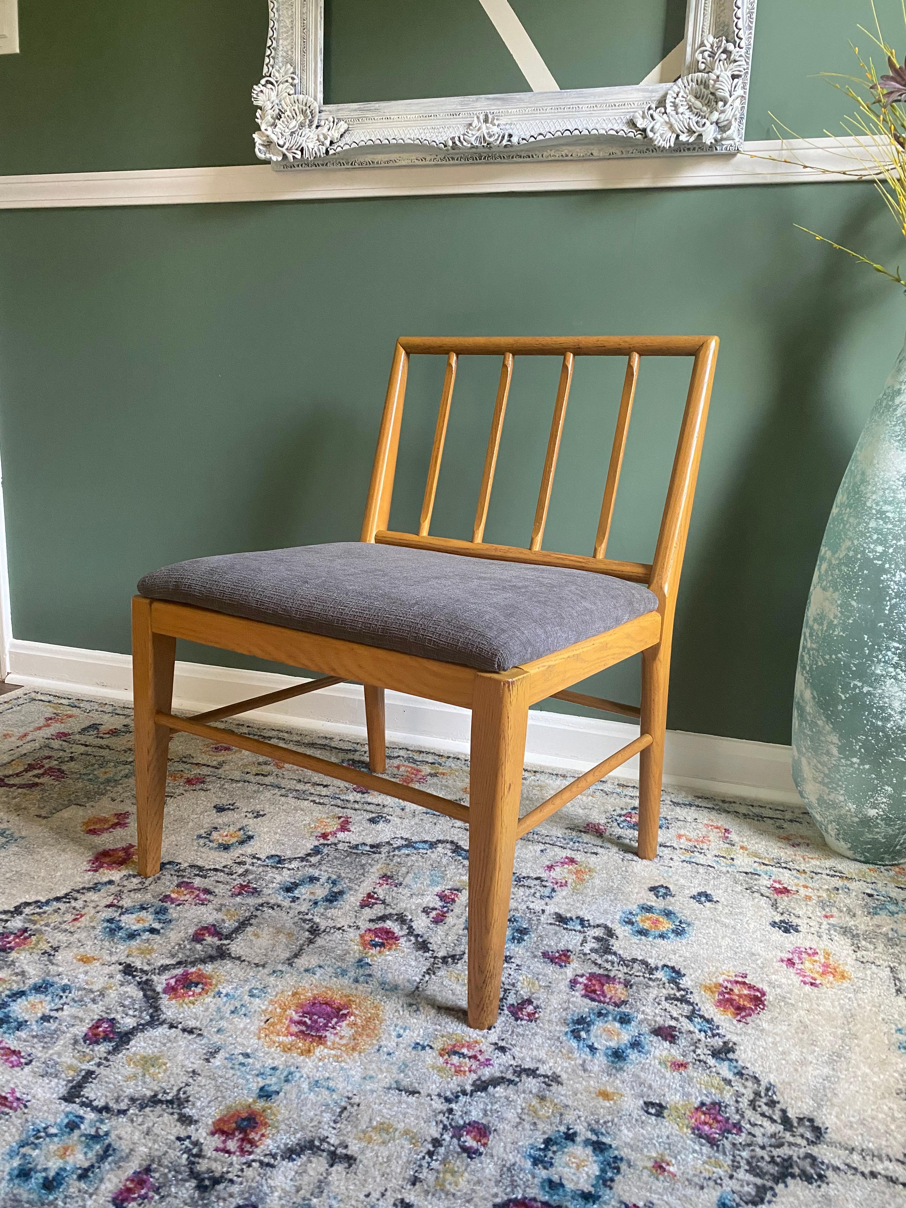 Mid-Century Modern Danish Paul McCobb-Style Reupholstered Lounge / Accent Chair In Good Condition For Sale In Medina, OH