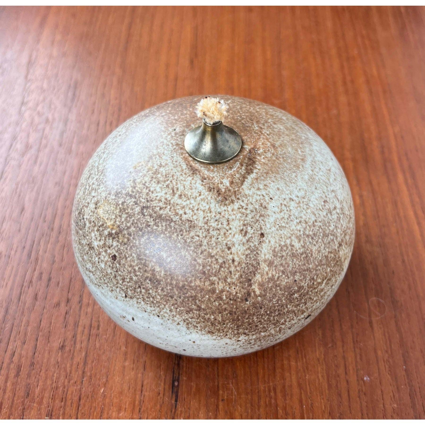 Lámpara de aceite de cerámica danesa moderna de mediados de siglo de Aage Würtz, años 60 Danés en venta