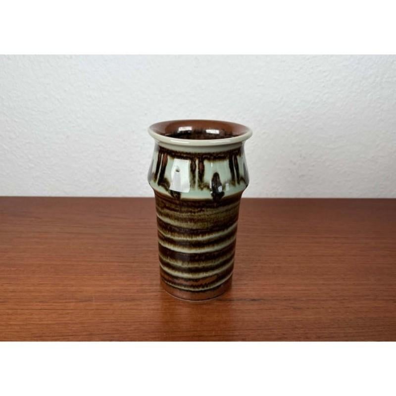 Moderne dänische Keramikvase aus der Jahrhundertmitte von Svend Aage Jensen für Søholm, 1960er Jahre im Angebot 6