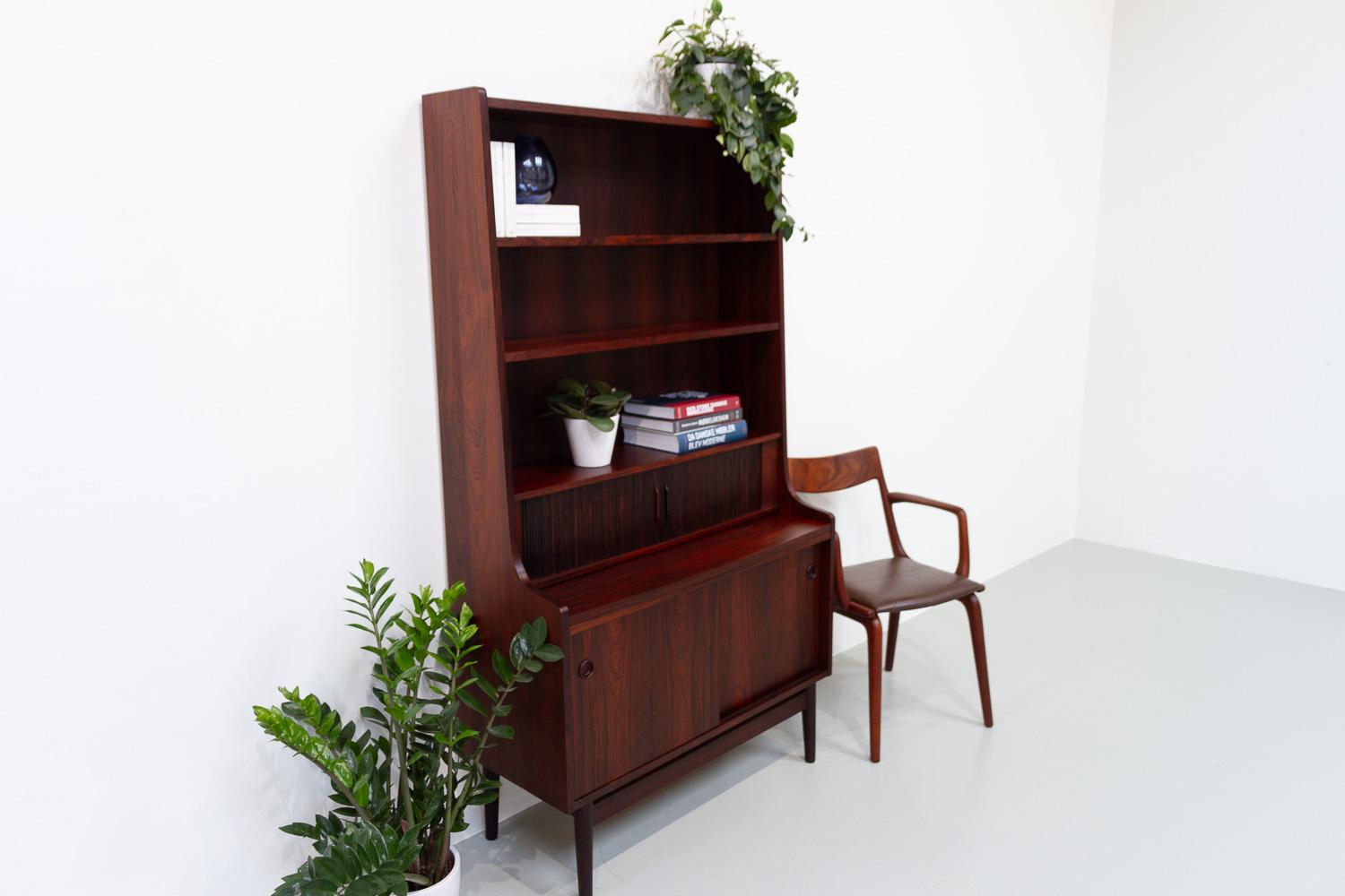 Mid-Century Modern Danish Rosewood Bookcase by Johannes Sorth, 1960s For Sale 8