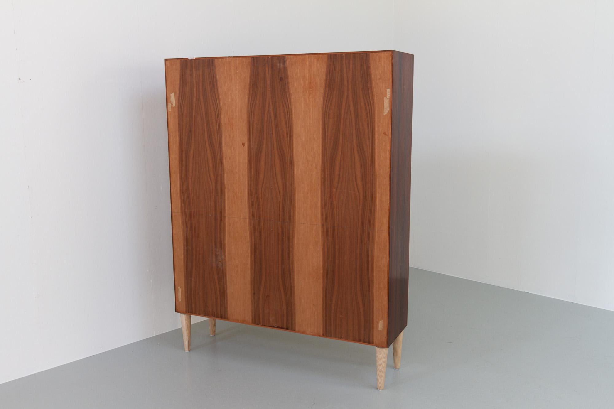Mid-Century Modern Danish Rosewood Bookcase by Kai Winding, 1960s For Sale 8