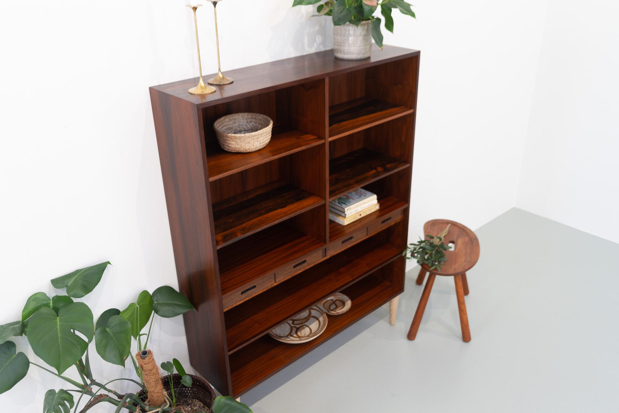 Mid-Century Modern Danish Rosewood Bookcase by Kai Winding, 1960s For Sale 15