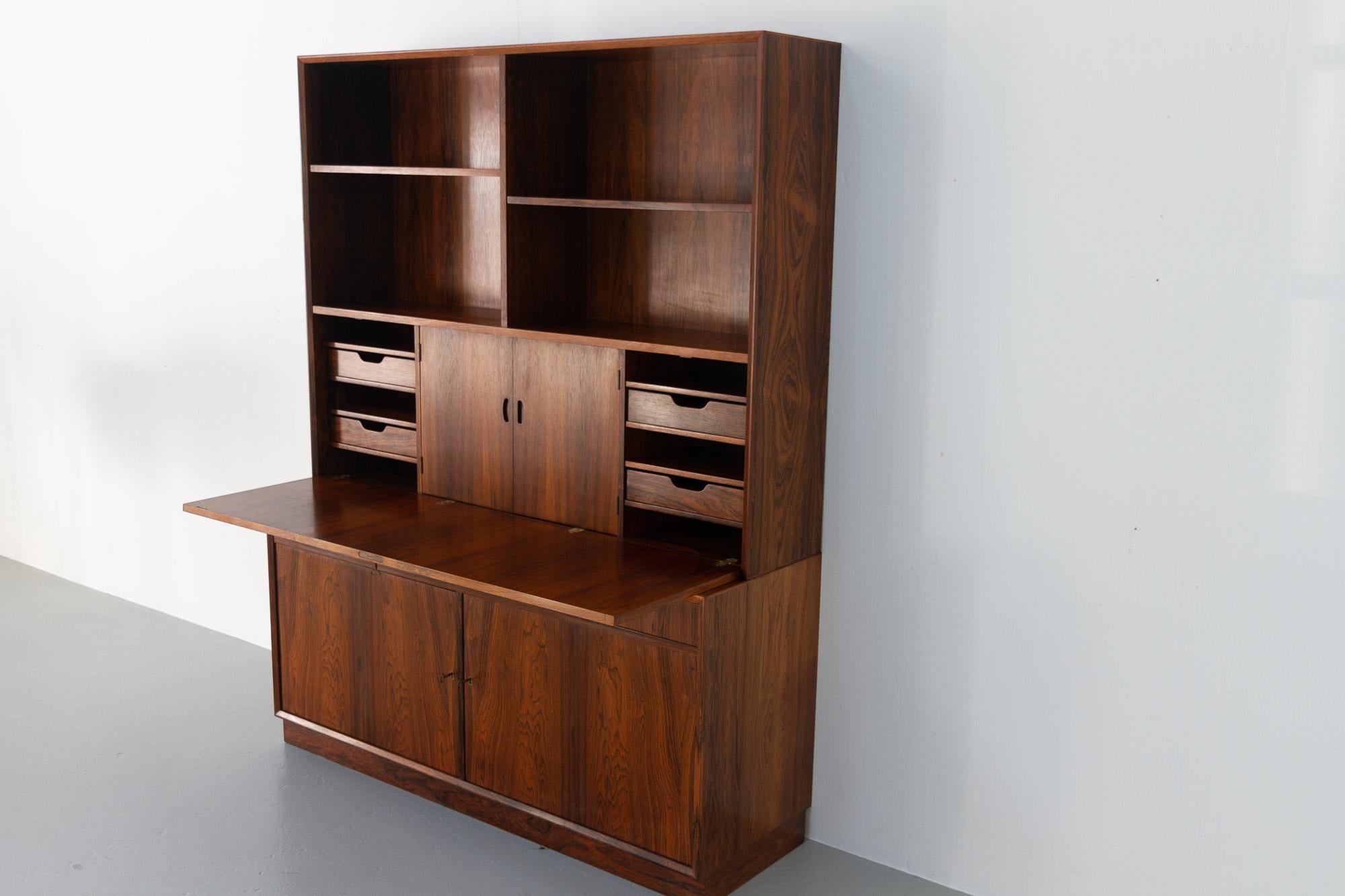Mid-Century Modern Danish Rosewood Bookcase with Desk, 1960s In Good Condition In Asaa, DK
