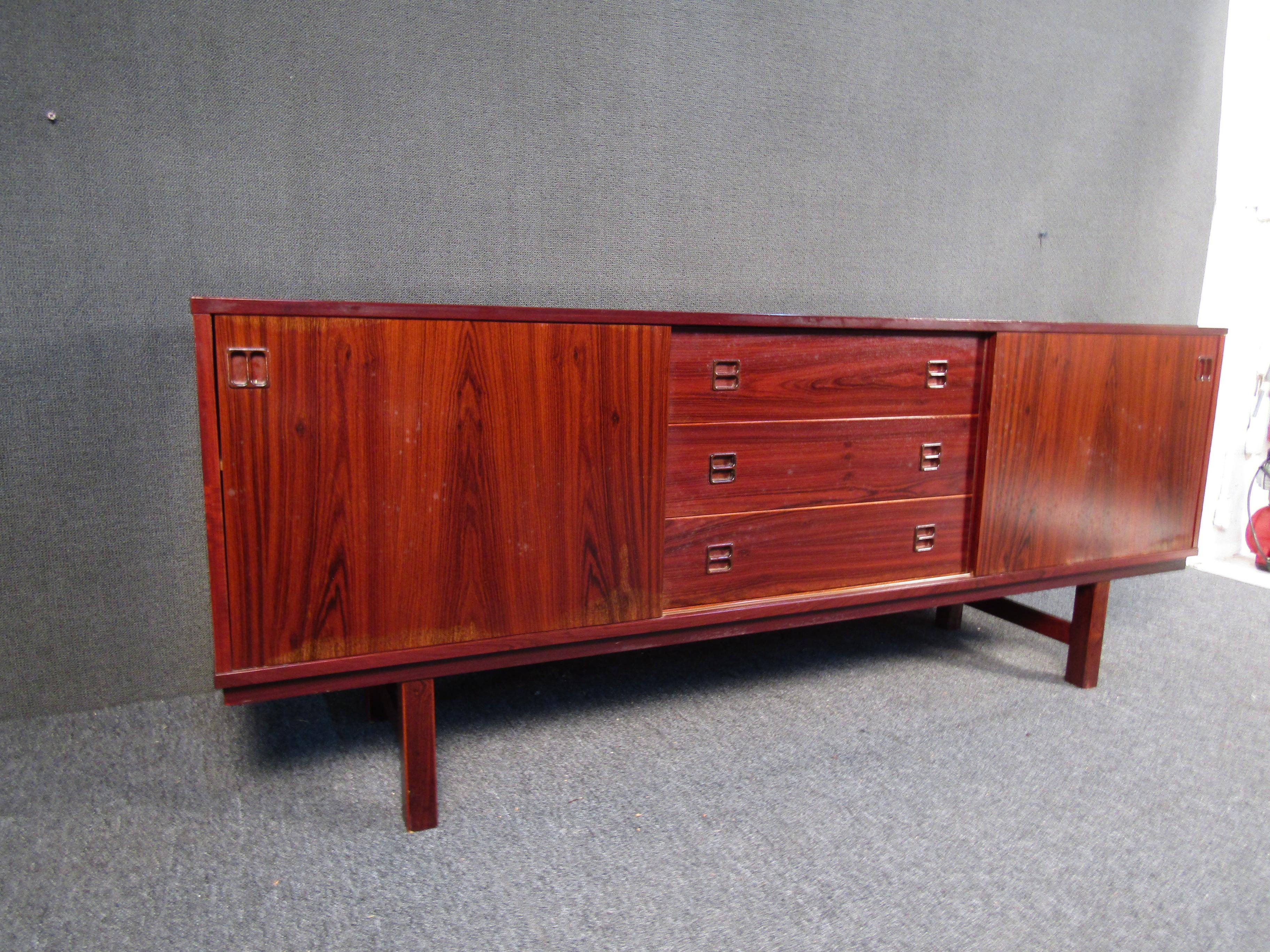 Late 20th Century Mid-Century Modern Danish Rosewood Credenza For Sale