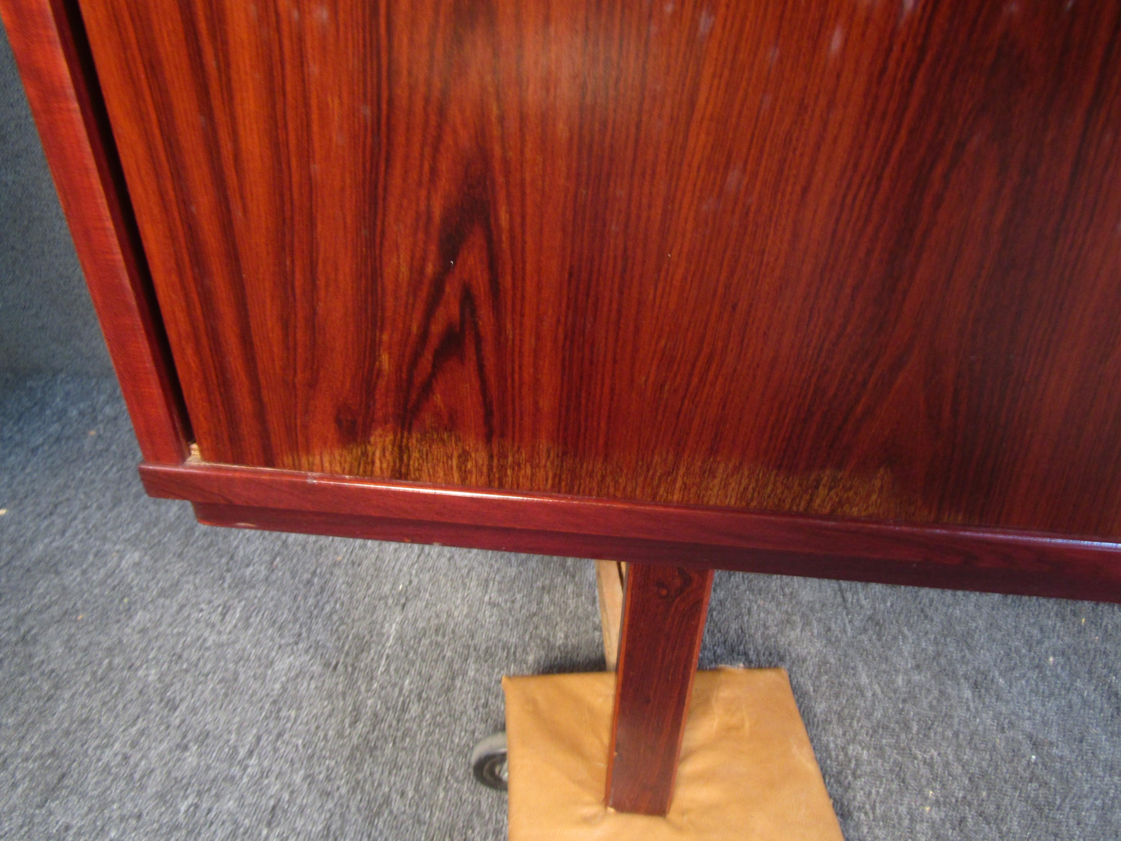 Mid-Century Modern Danish Rosewood Credenza For Sale 4