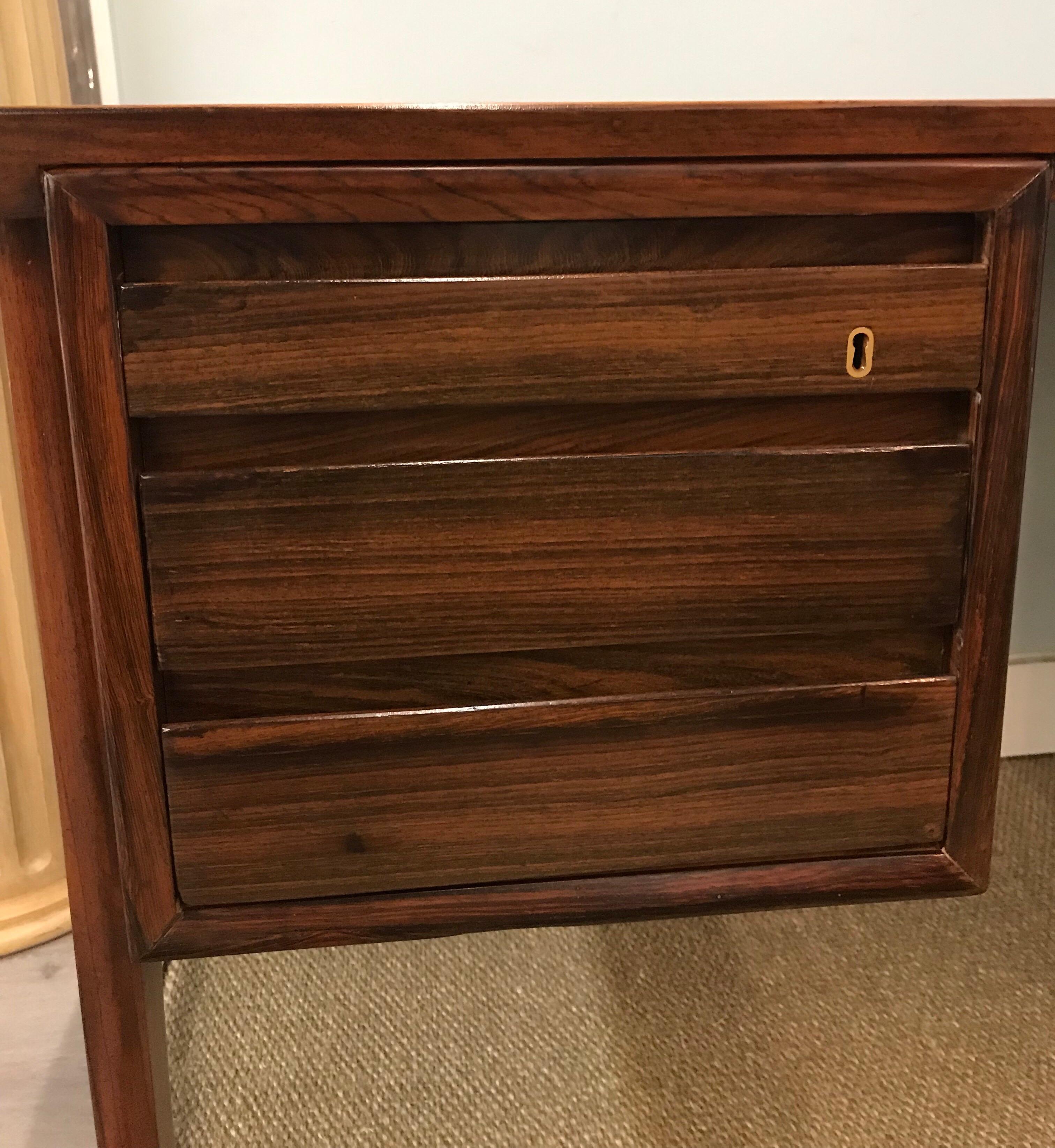 Mid-Century Modern Danish Rosewood Desk Writing Table 4