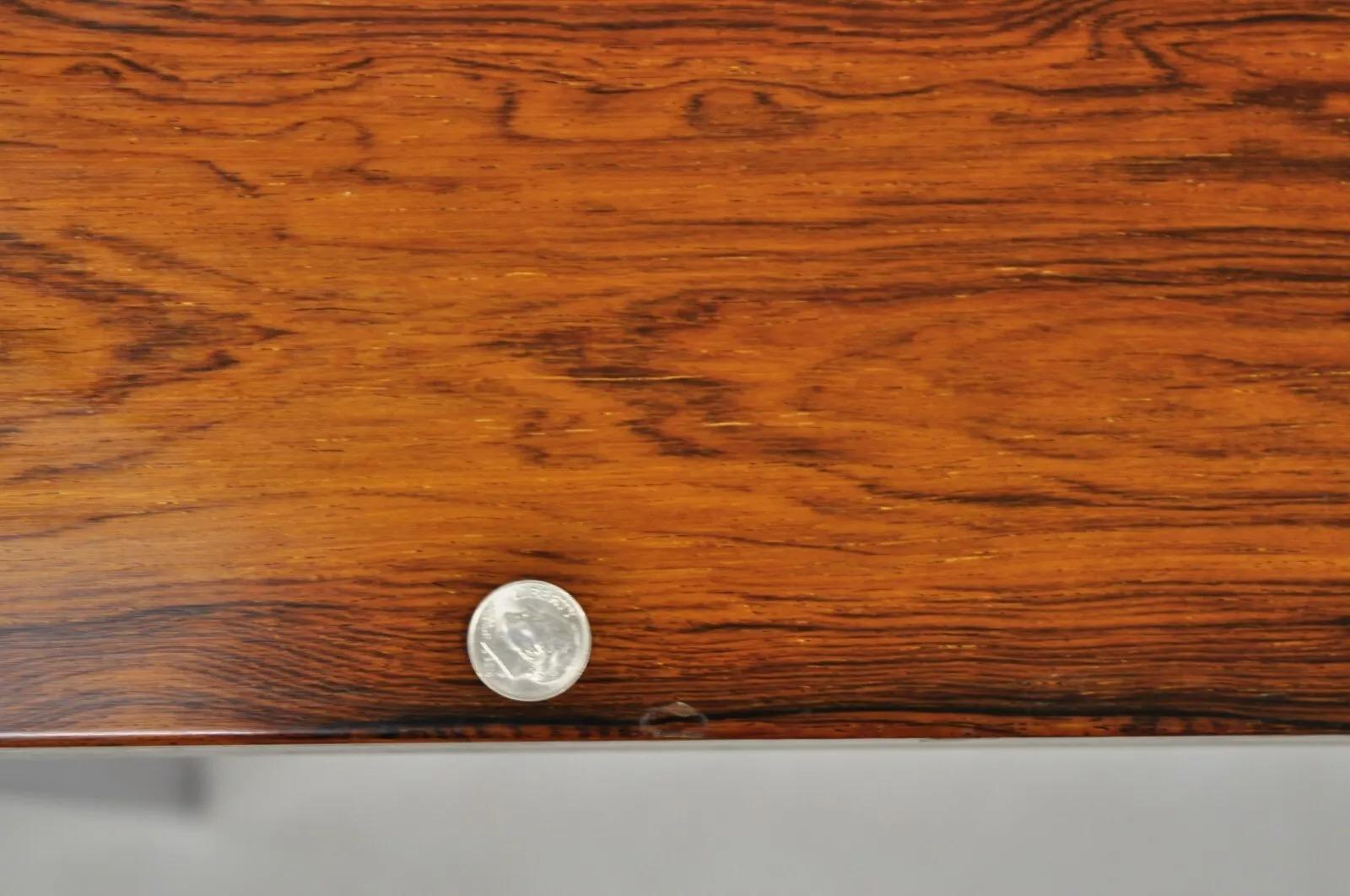 Mid Century Modern Danish Rosewood Flip Top Square Game Table Esstisch im Angebot 4