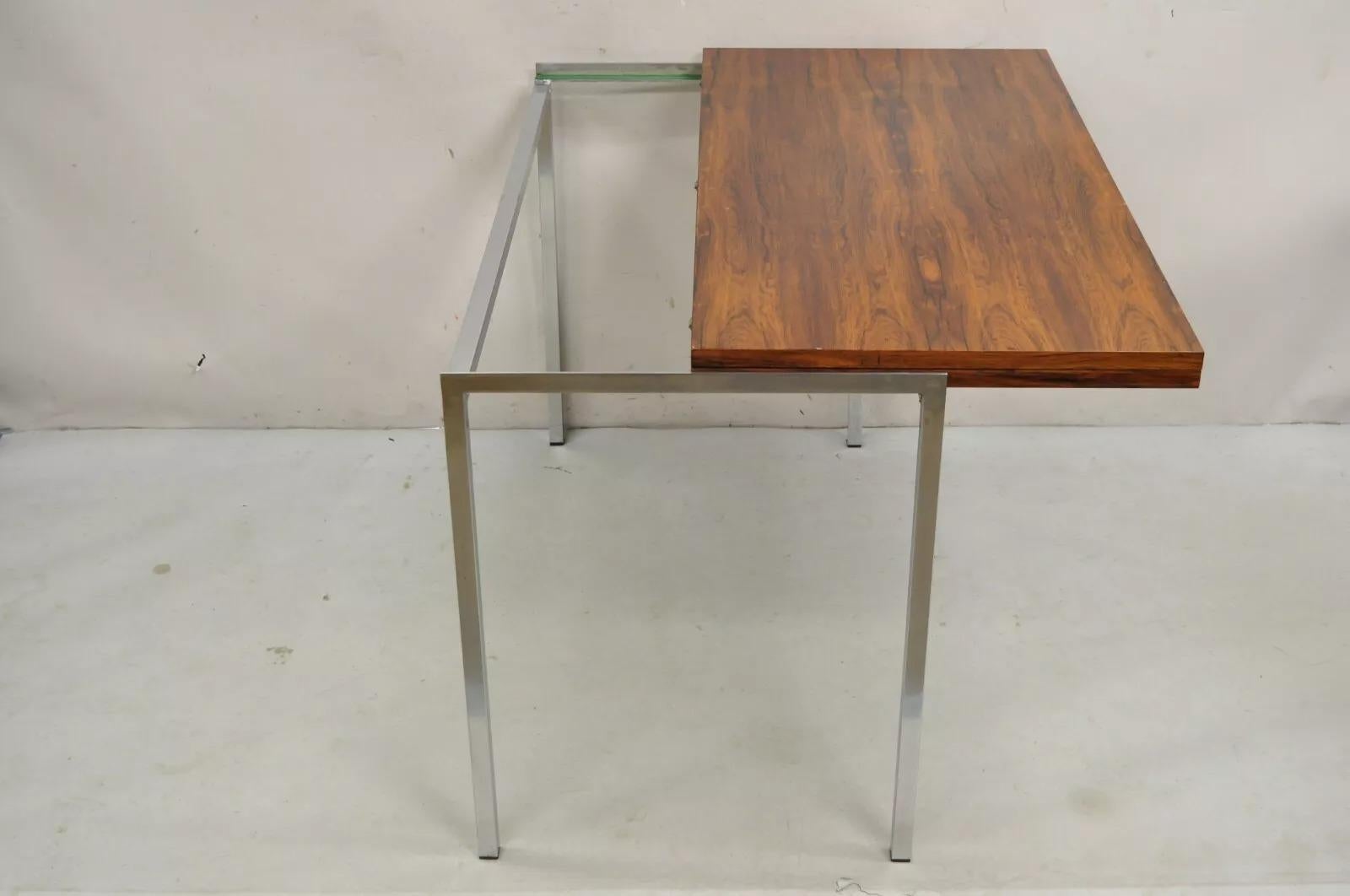 Mid Century Modern Danish Rosewood Flip Top Square Game Table Esstisch (Unbekannt) im Angebot