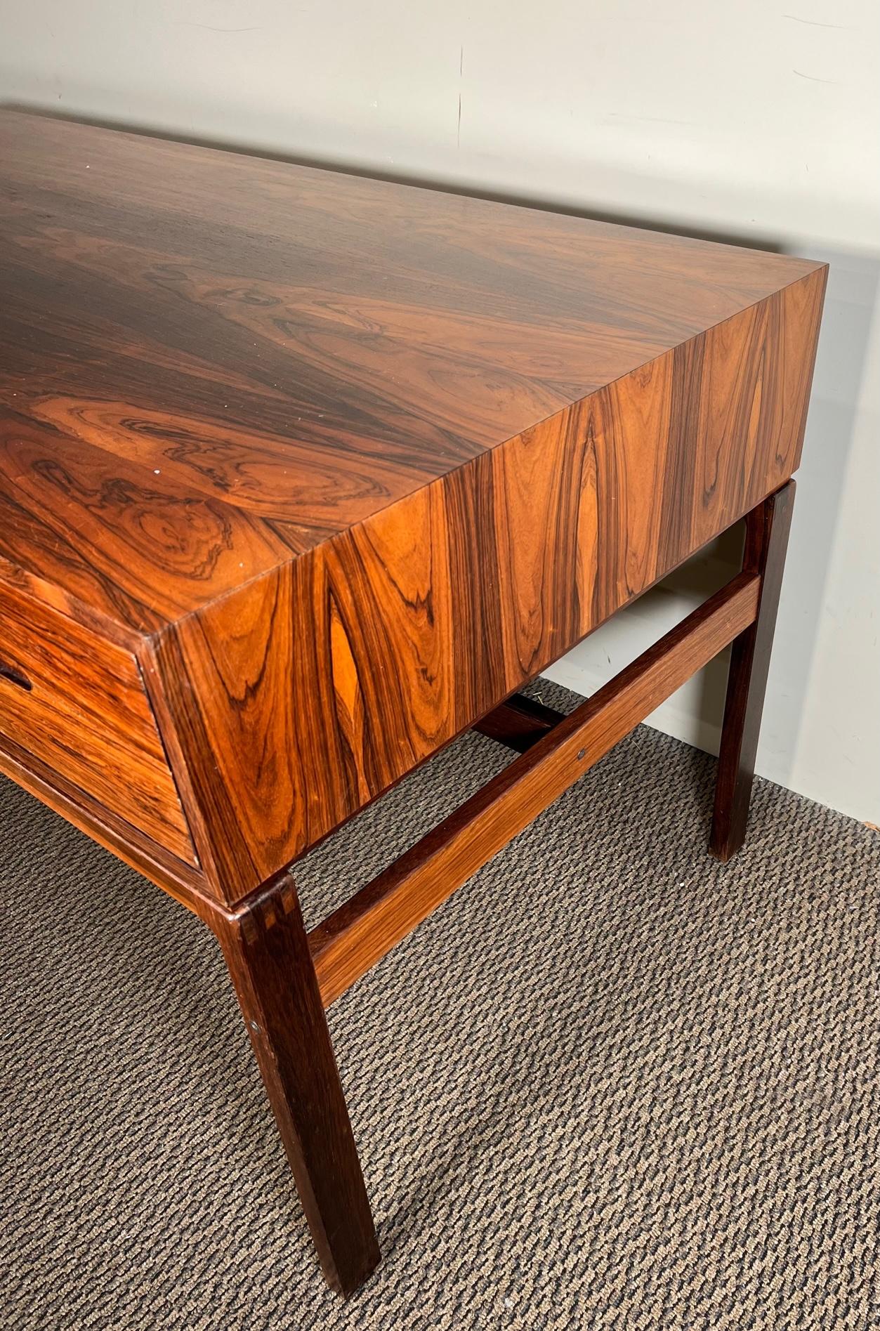 Mid-Century Modern Danish Rosewood Free Standing Desk by Arne Wahl Iversen For Sale 7