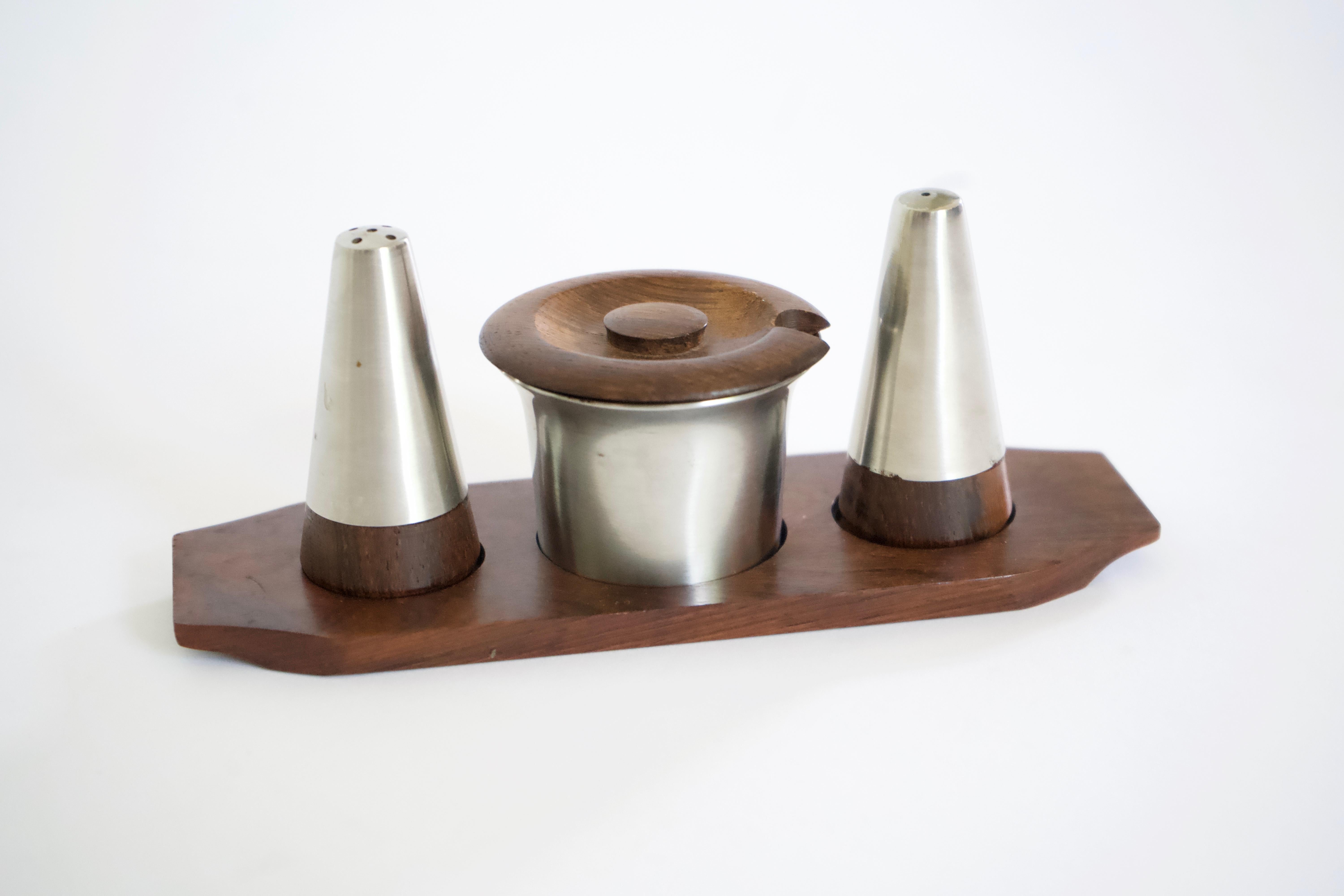 Mid-20th Century Mid-Century Modern Danish Rosewood Salt and Pepper Shaker Set by Lundtofte For Sale